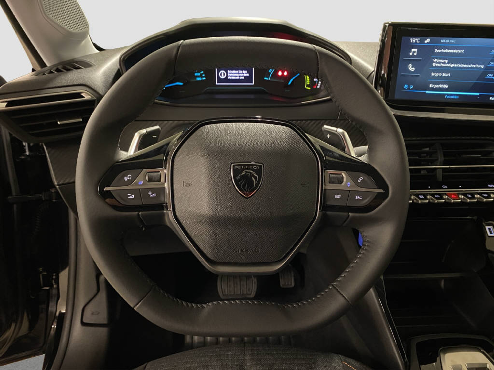 listing desktop thumbnail image 7