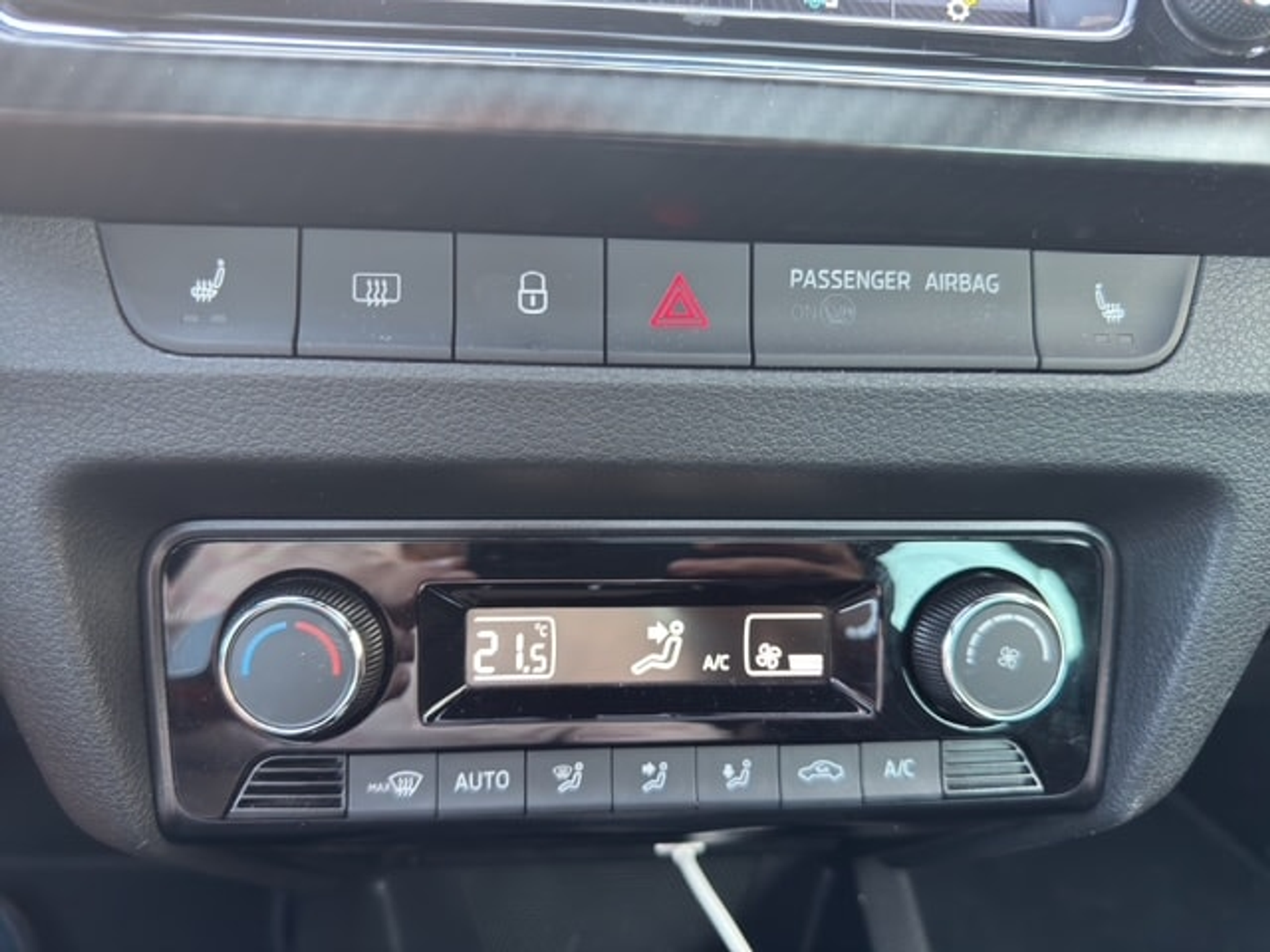 listing desktop thumbnail image 21