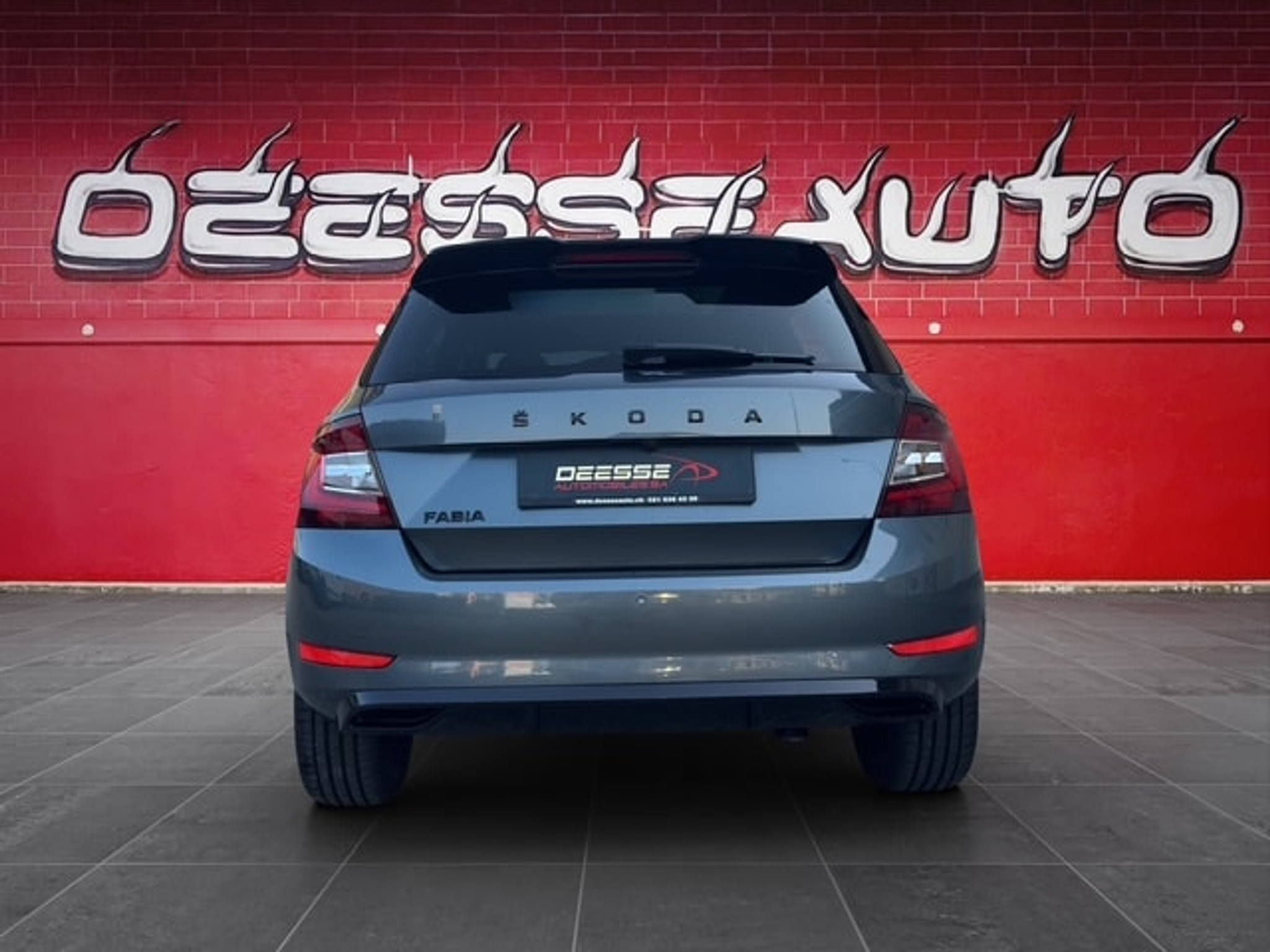 listing desktop thumbnail image 5