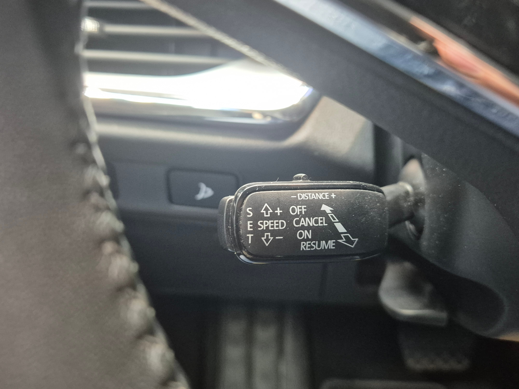 listing desktop thumbnail image 17