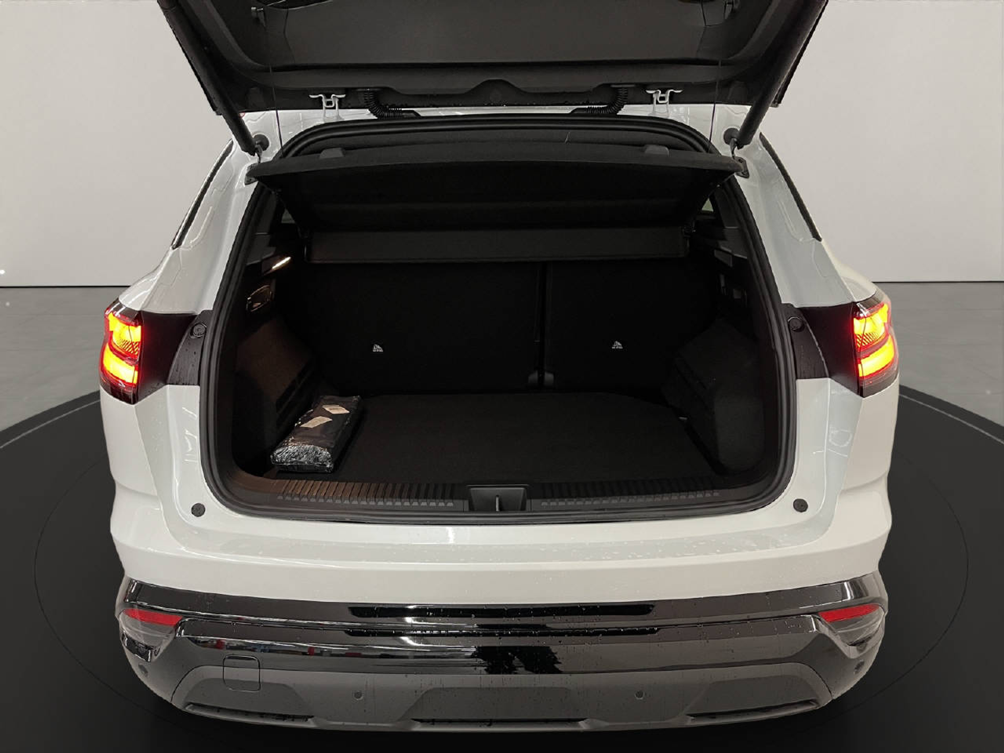 listing desktop thumbnail image 12