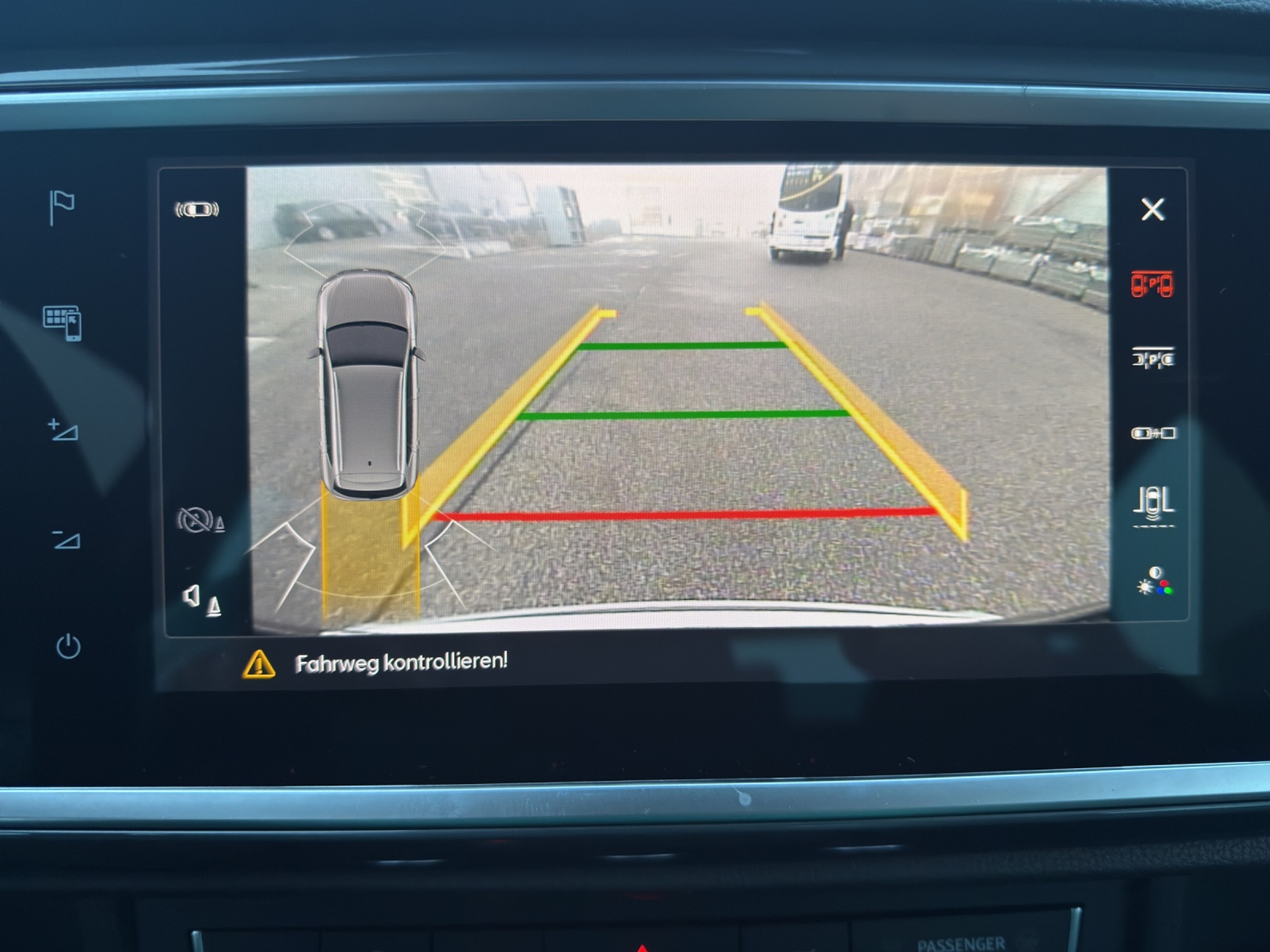 listing desktop thumbnail image 9