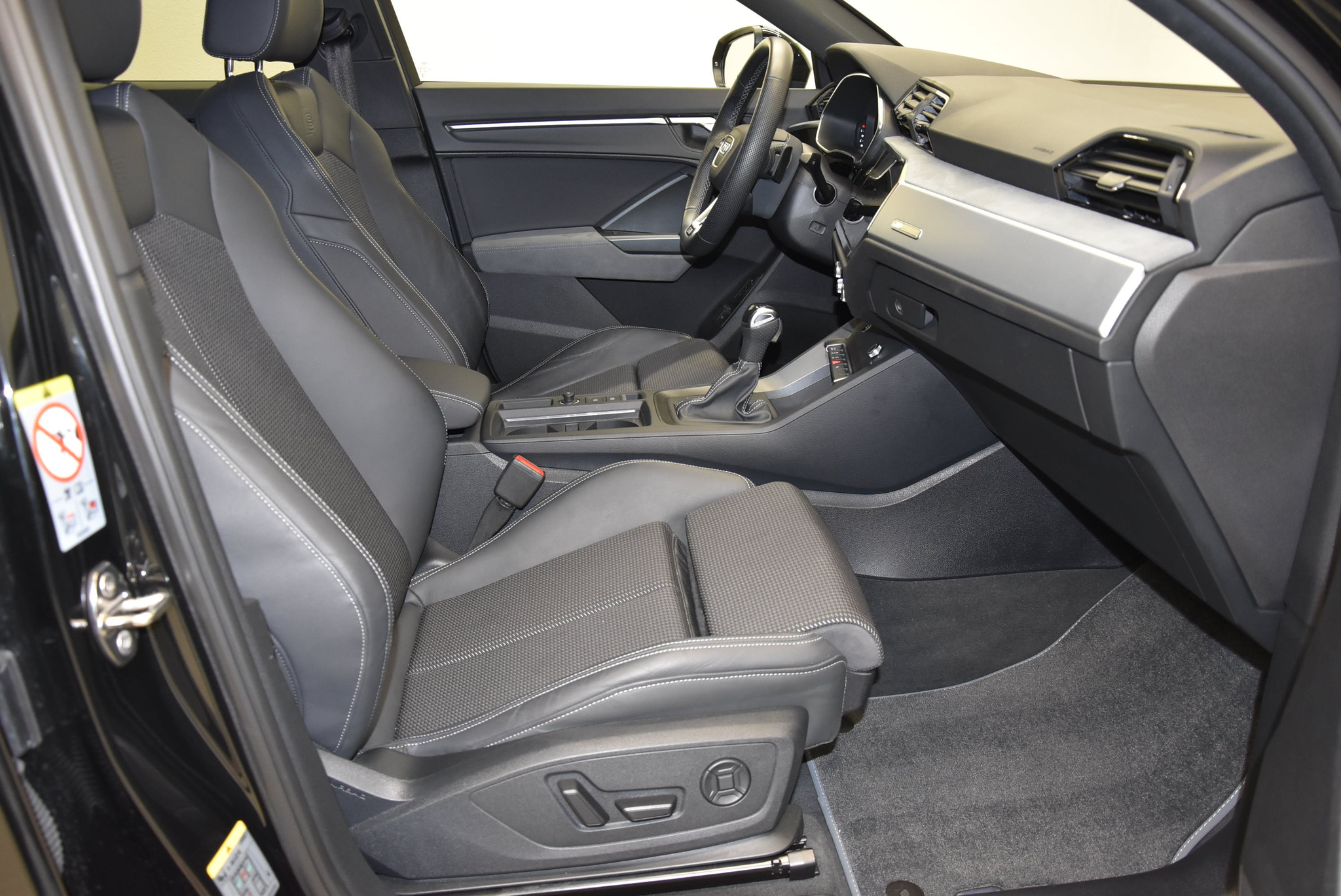 listing desktop thumbnail image 2