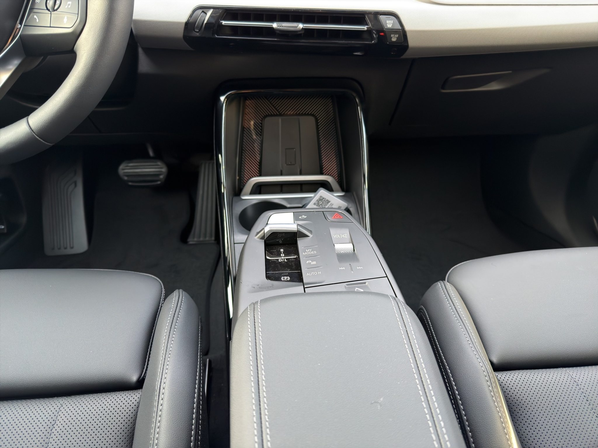 listing desktop thumbnail image 15