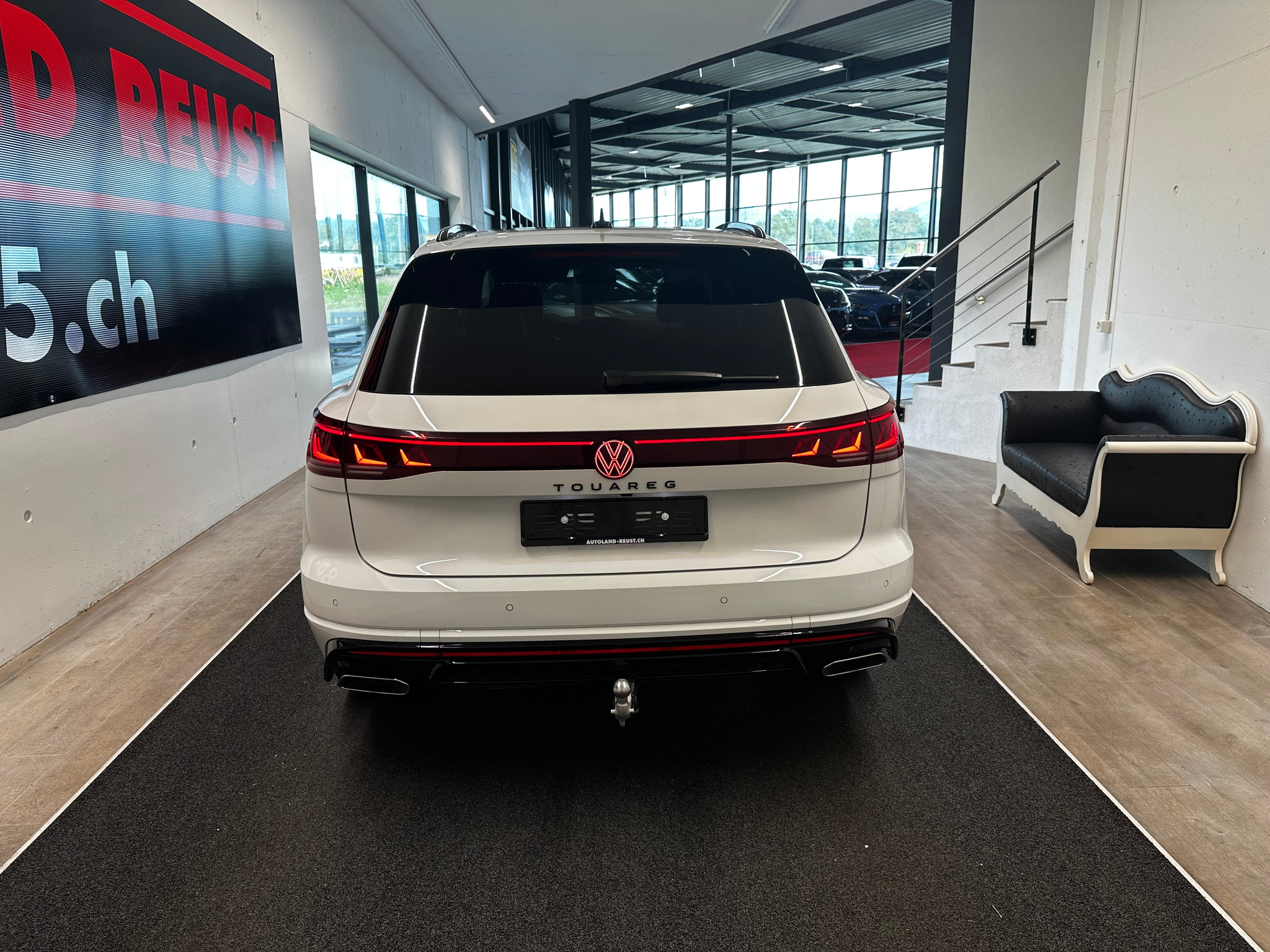 listing desktop thumbnail image 25