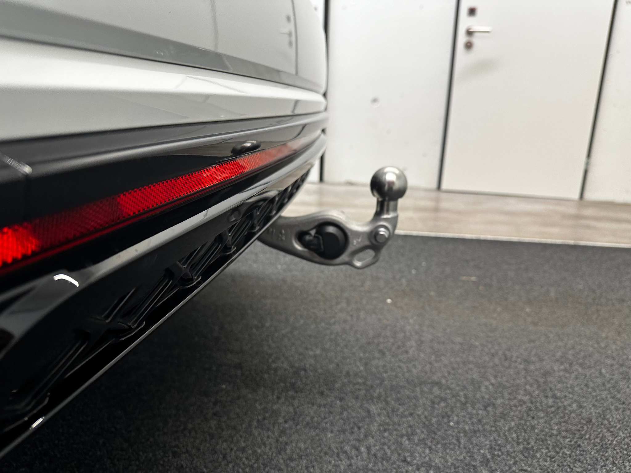 listing desktop thumbnail image 27