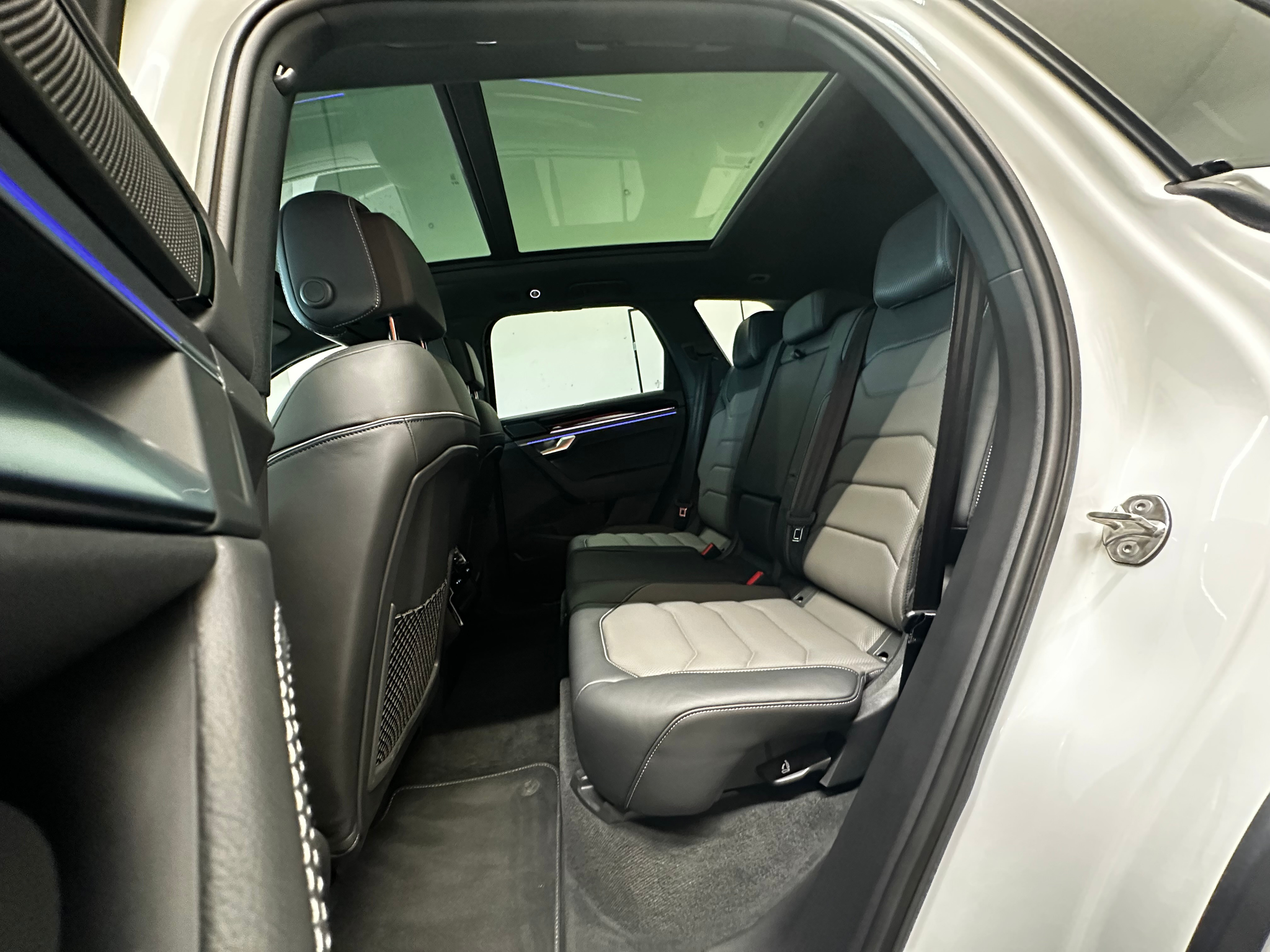 listing desktop thumbnail image 22