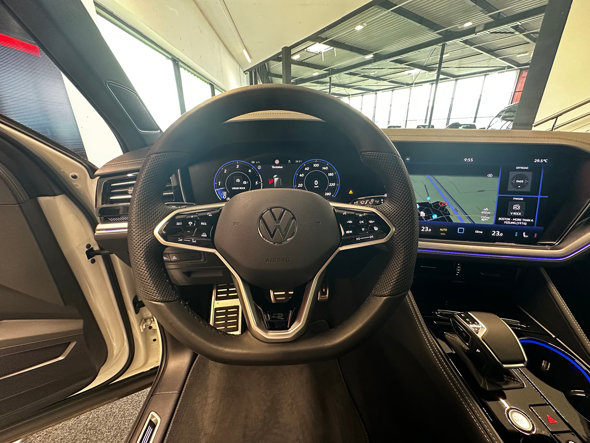 listing desktop thumbnail image 9