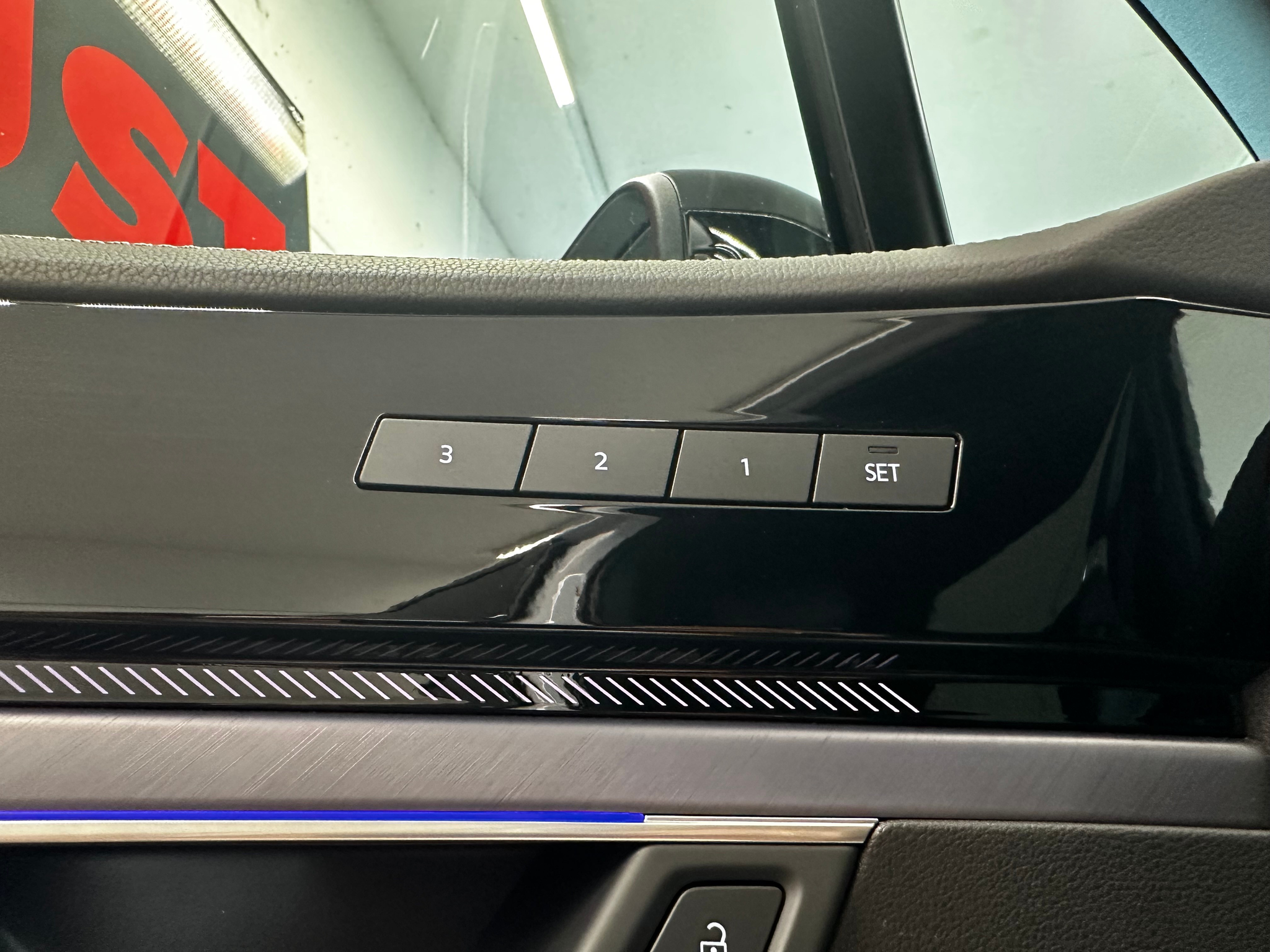 listing desktop thumbnail image 6