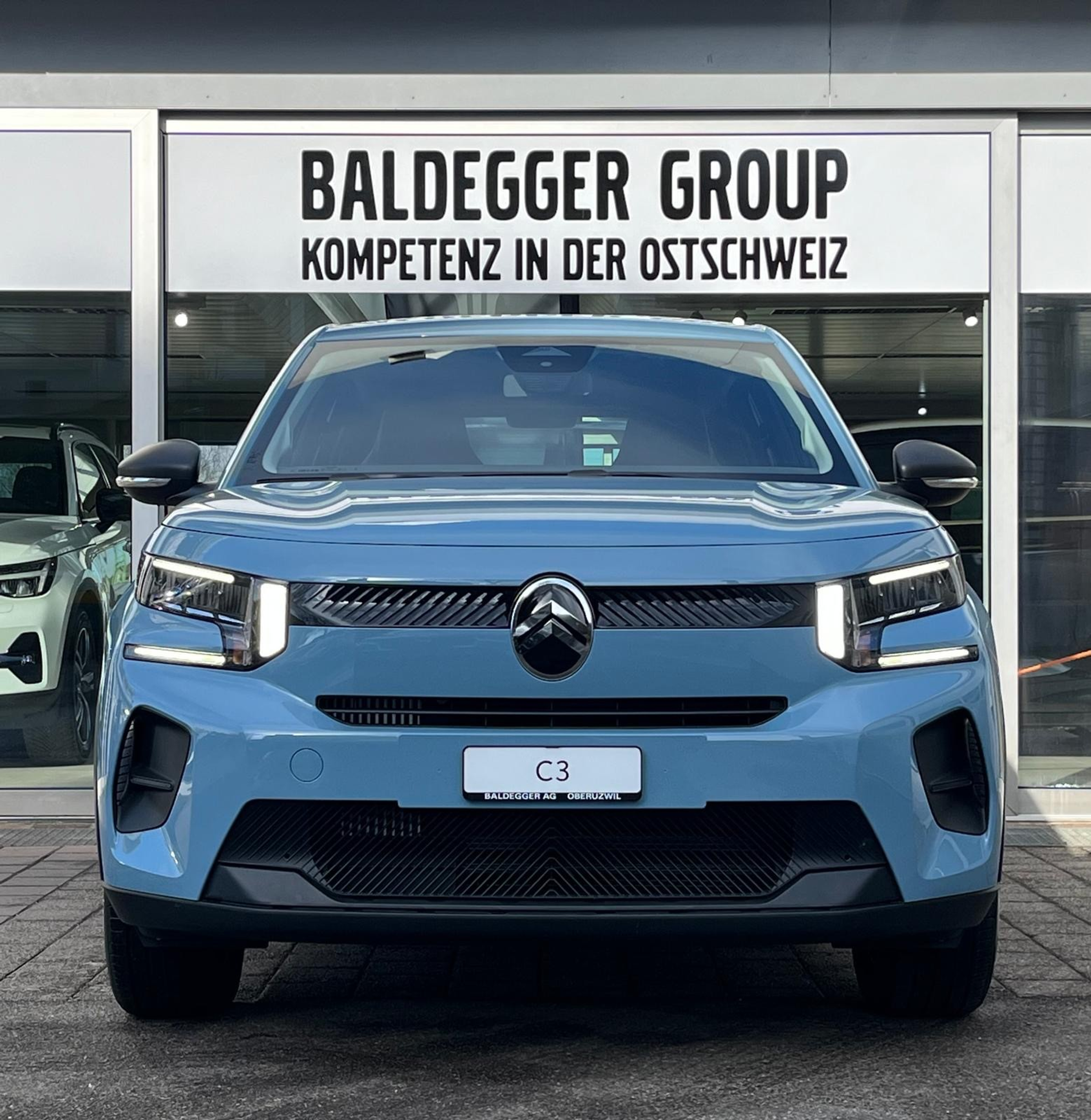 listing desktop thumbnail image 5