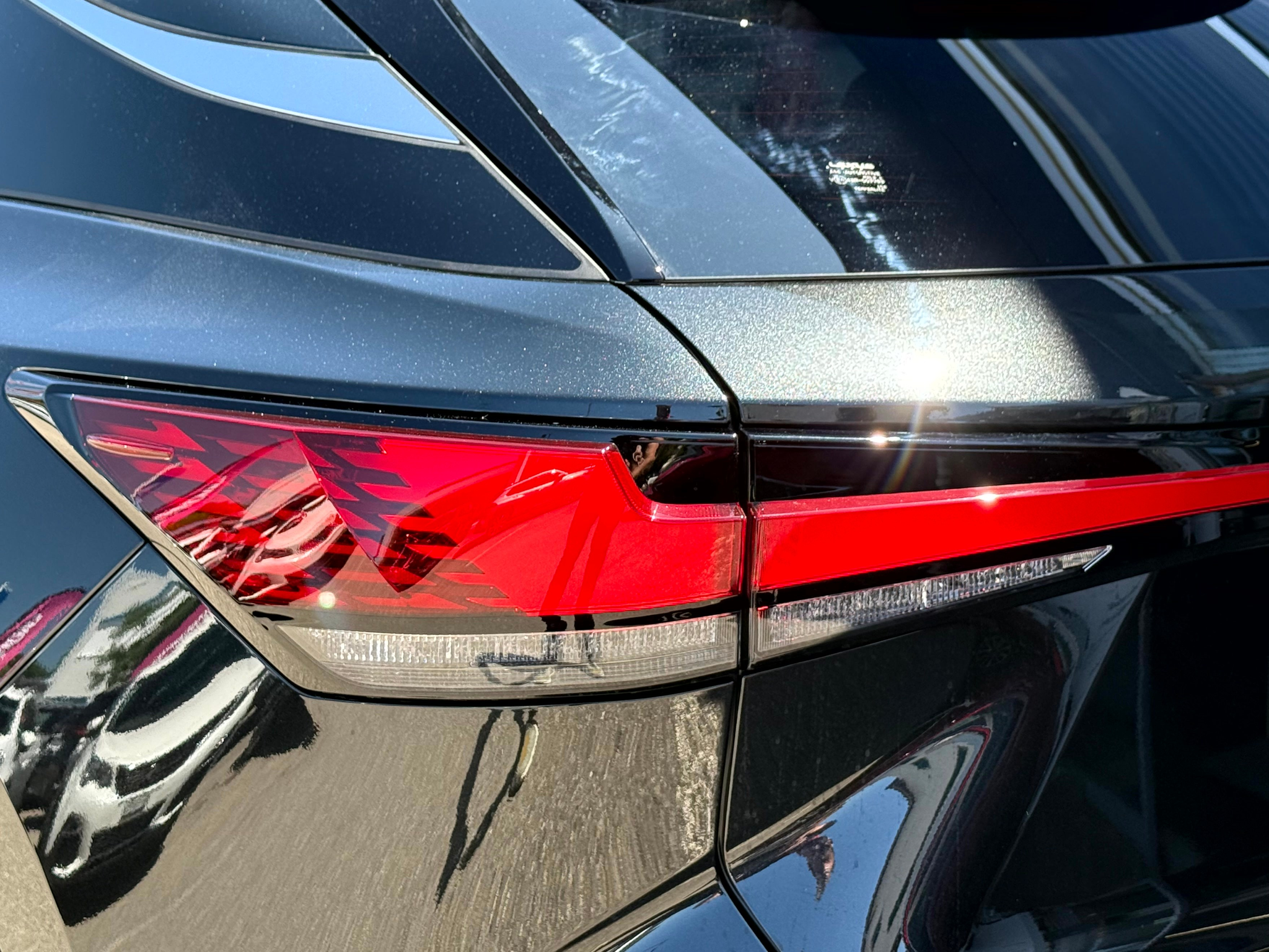 listing desktop thumbnail image 4