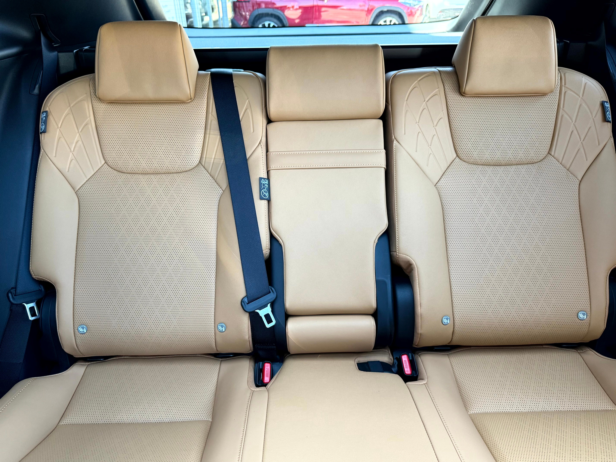 listing desktop thumbnail image 12