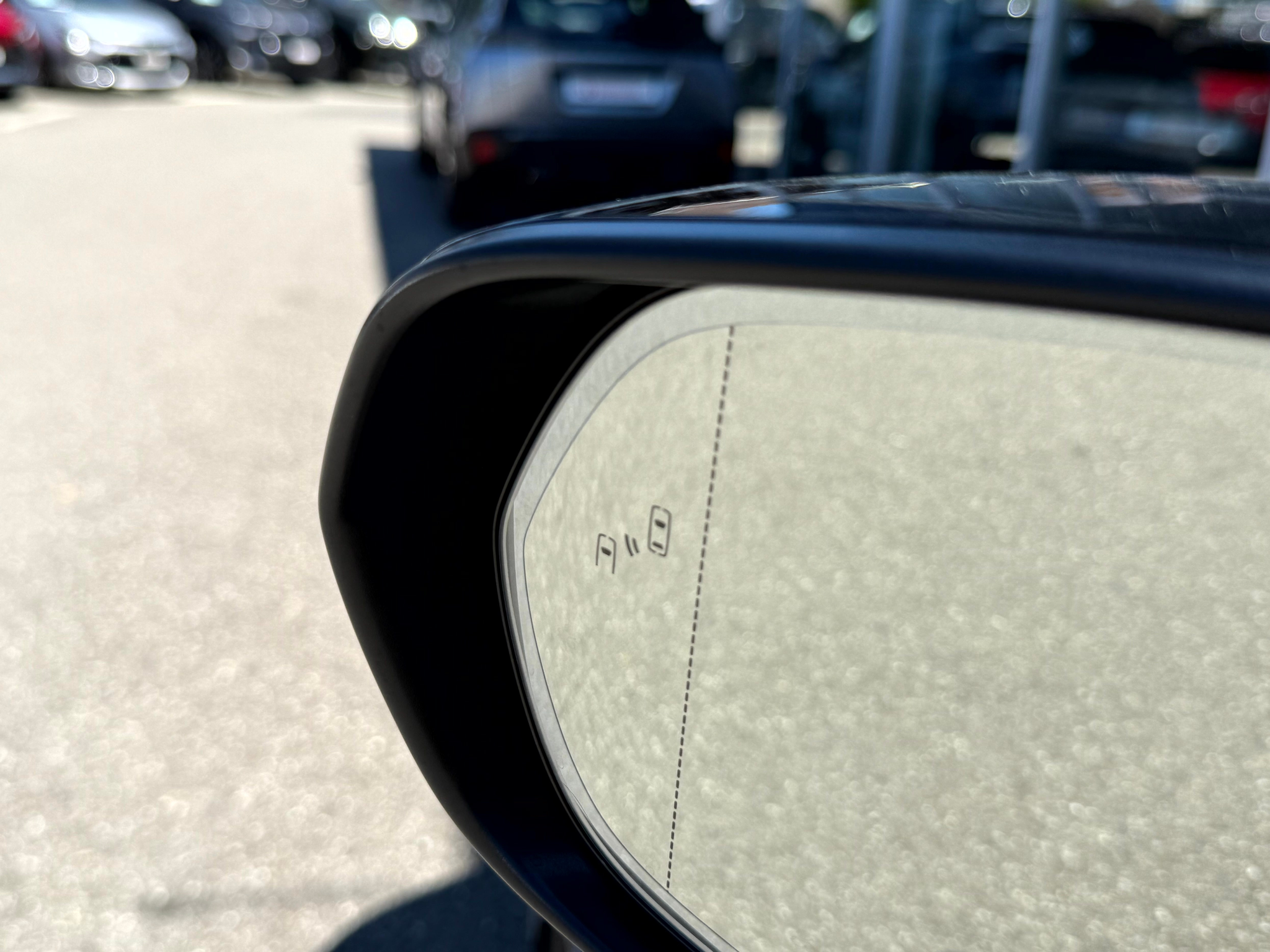 listing desktop thumbnail image 17