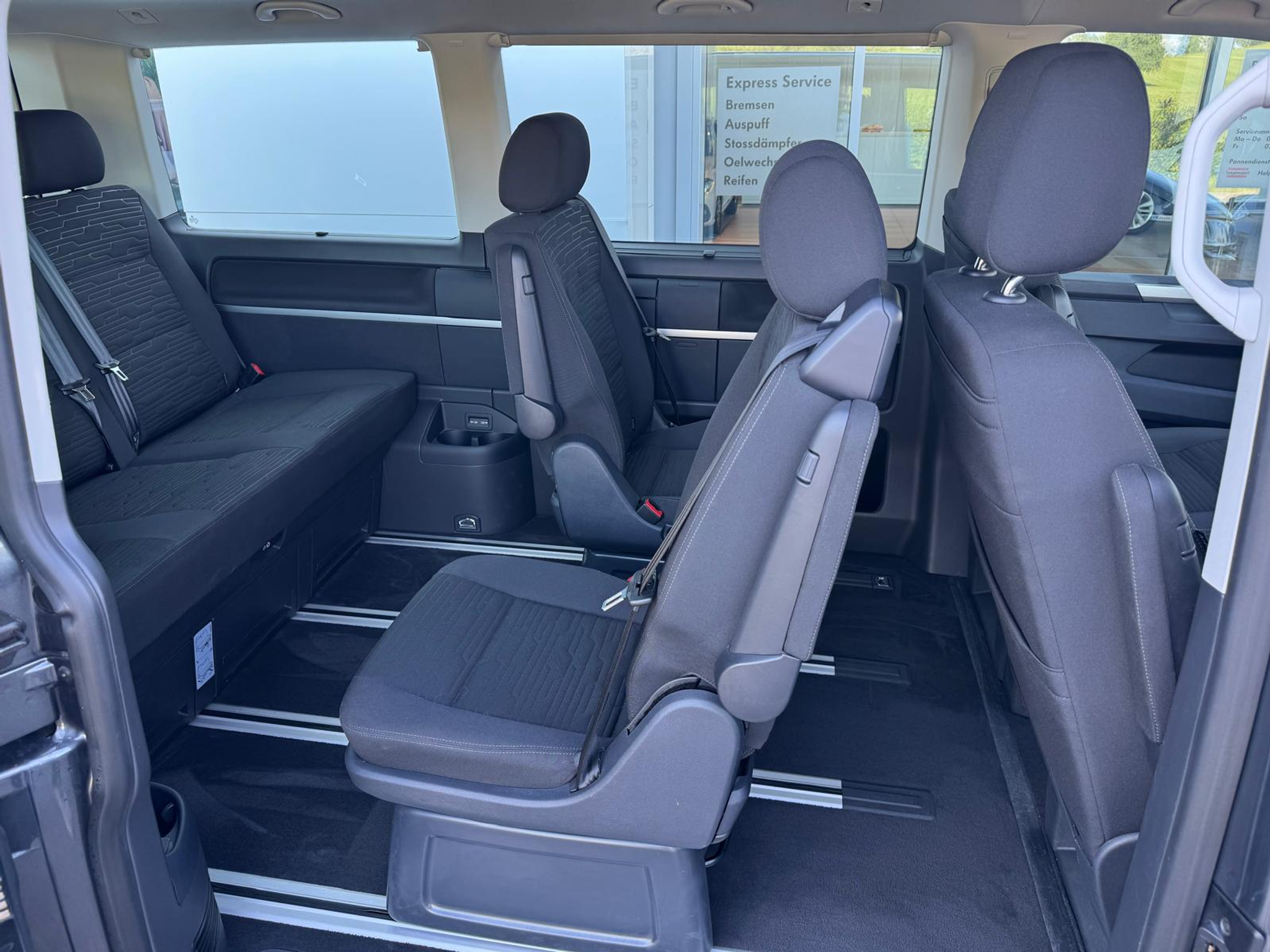 listing desktop thumbnail image 5