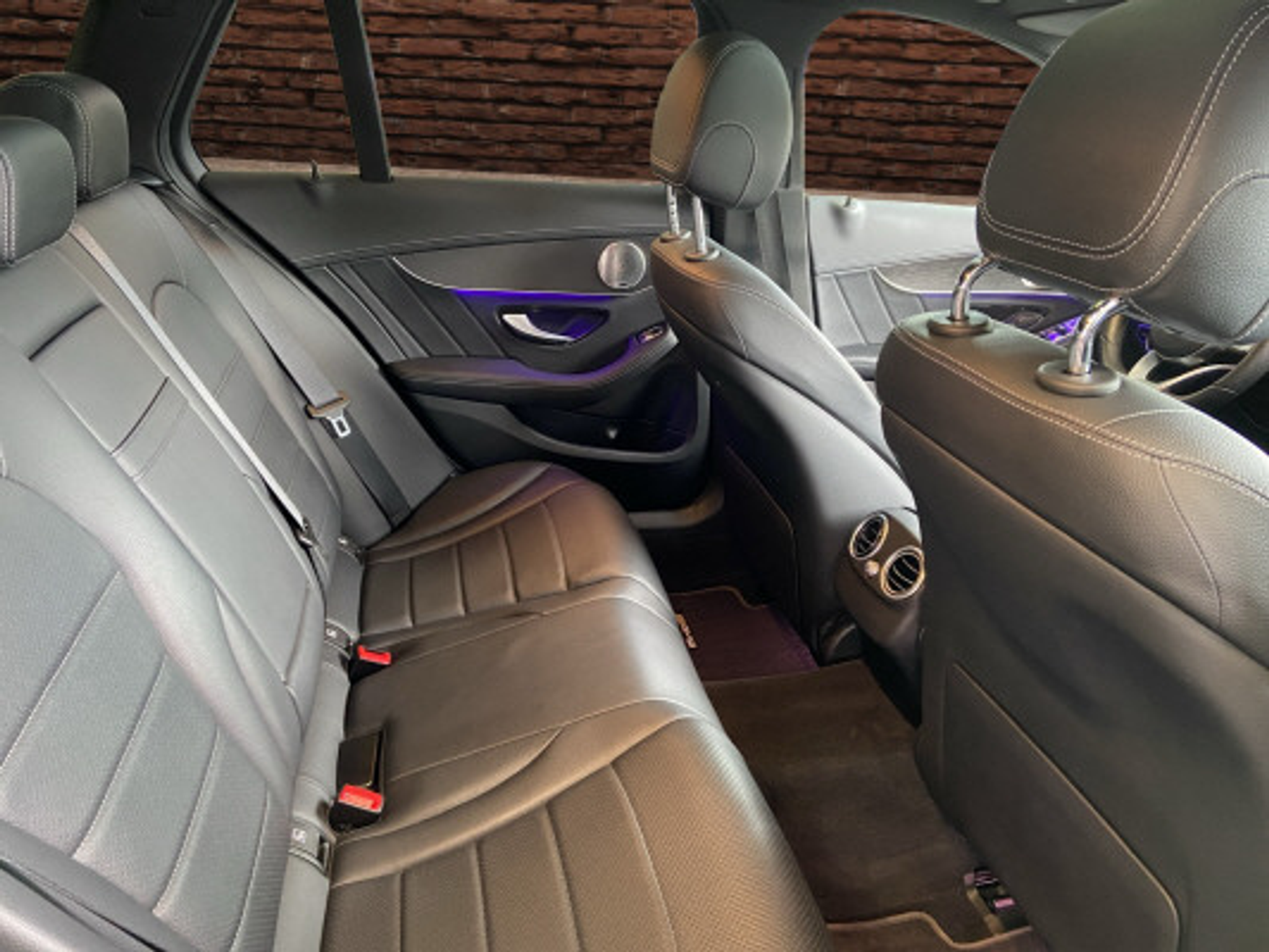 listing desktop thumbnail image 12