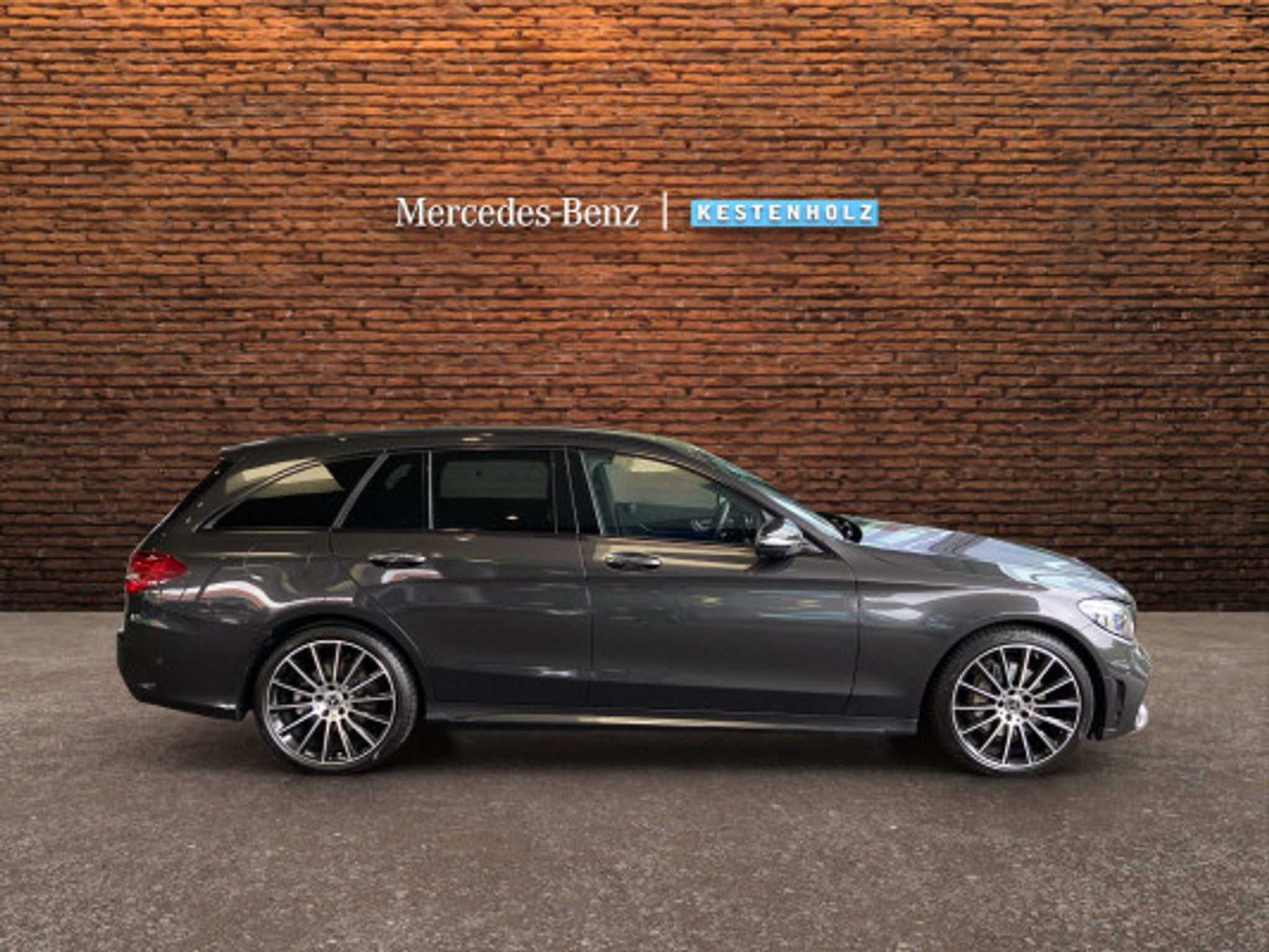 listing desktop thumbnail image 2