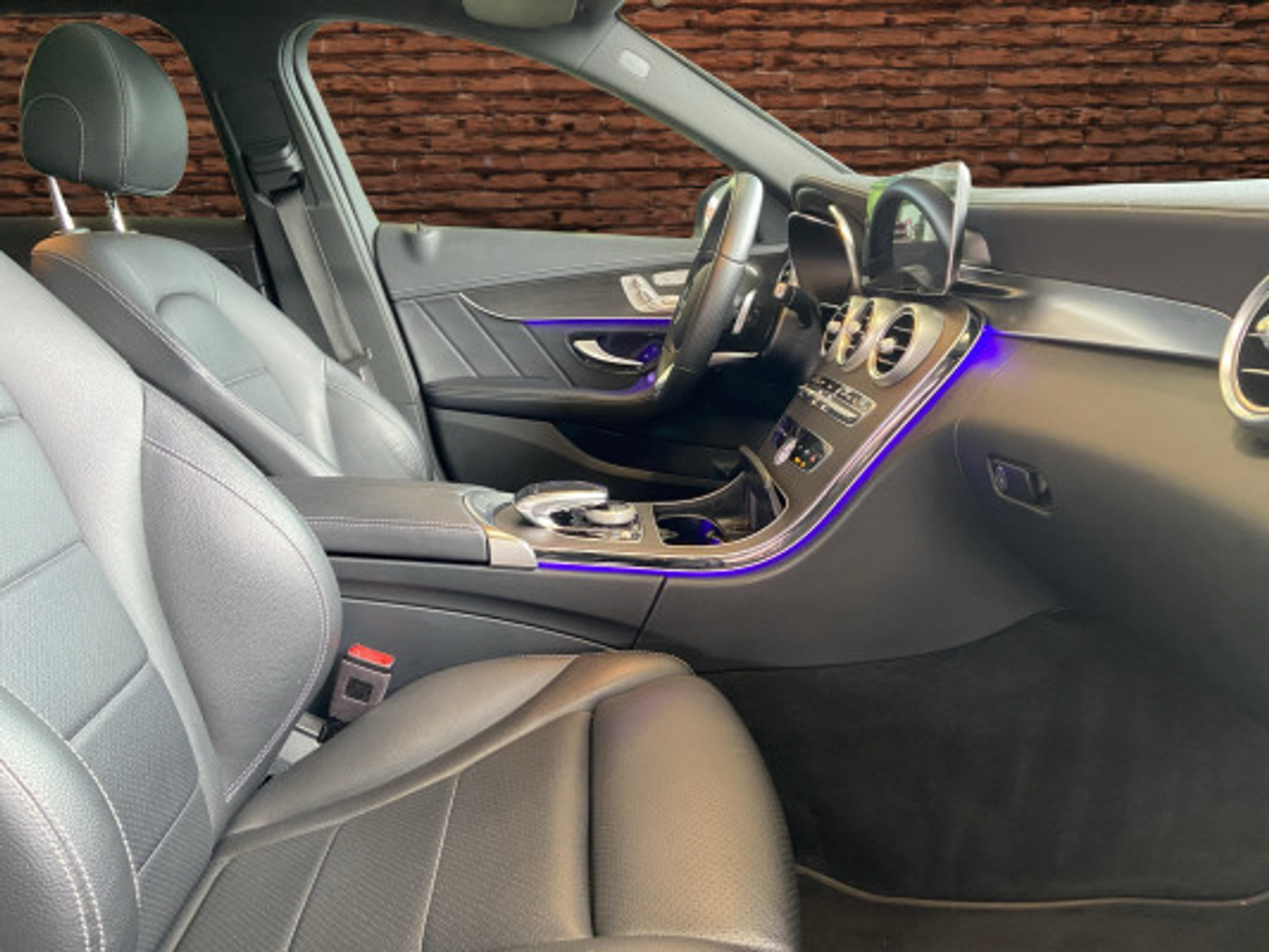 listing desktop thumbnail image 11