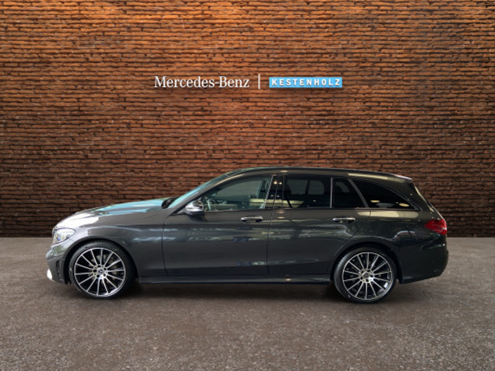 listing desktop thumbnail image 3