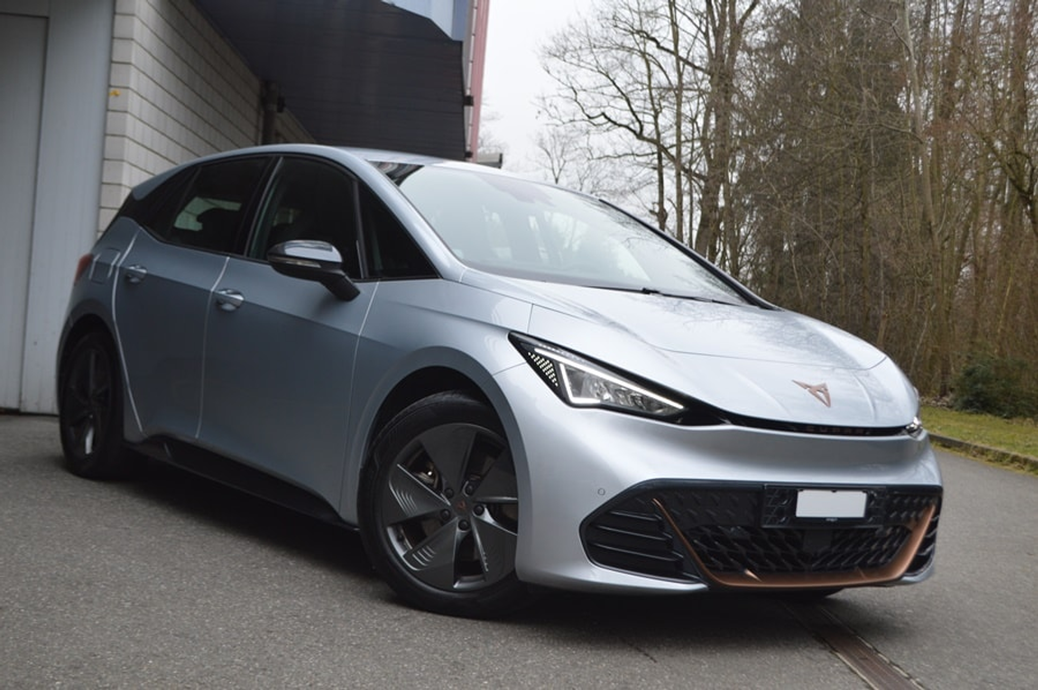 car-image-0