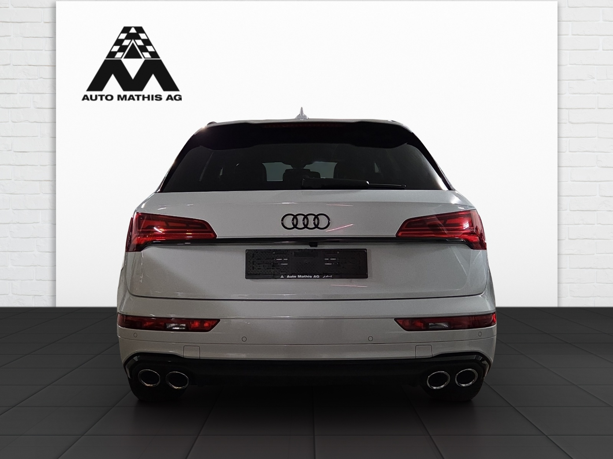 listing desktop thumbnail image 9