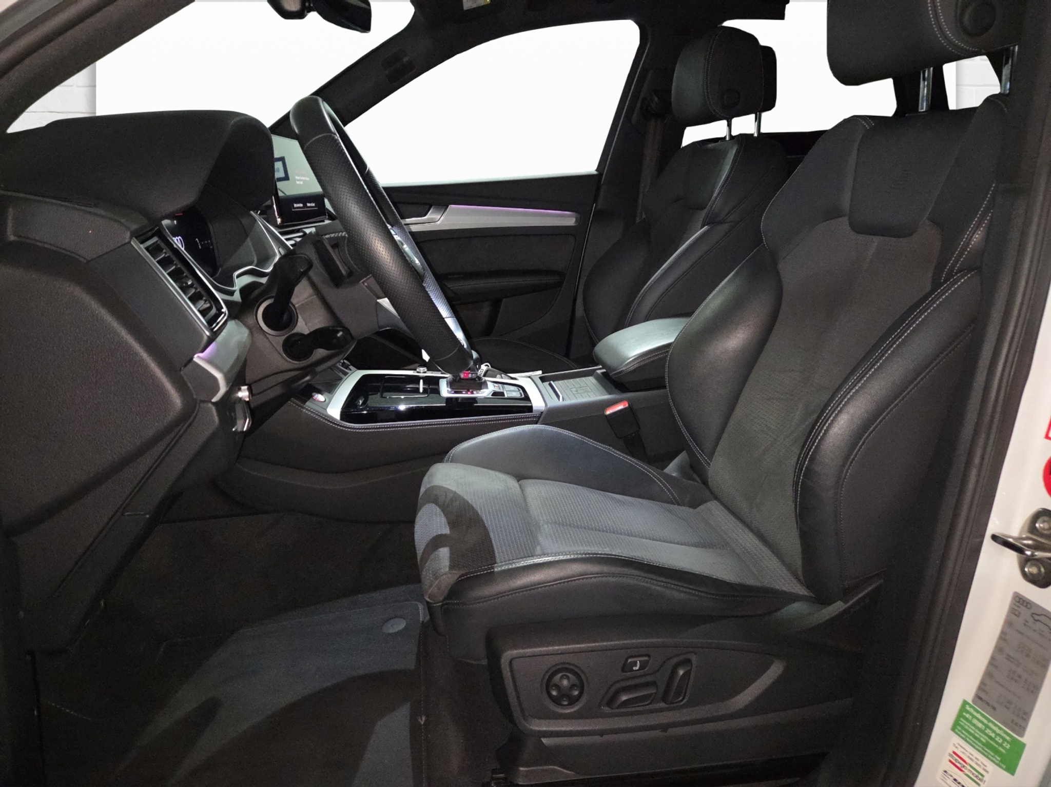 listing desktop thumbnail image 4