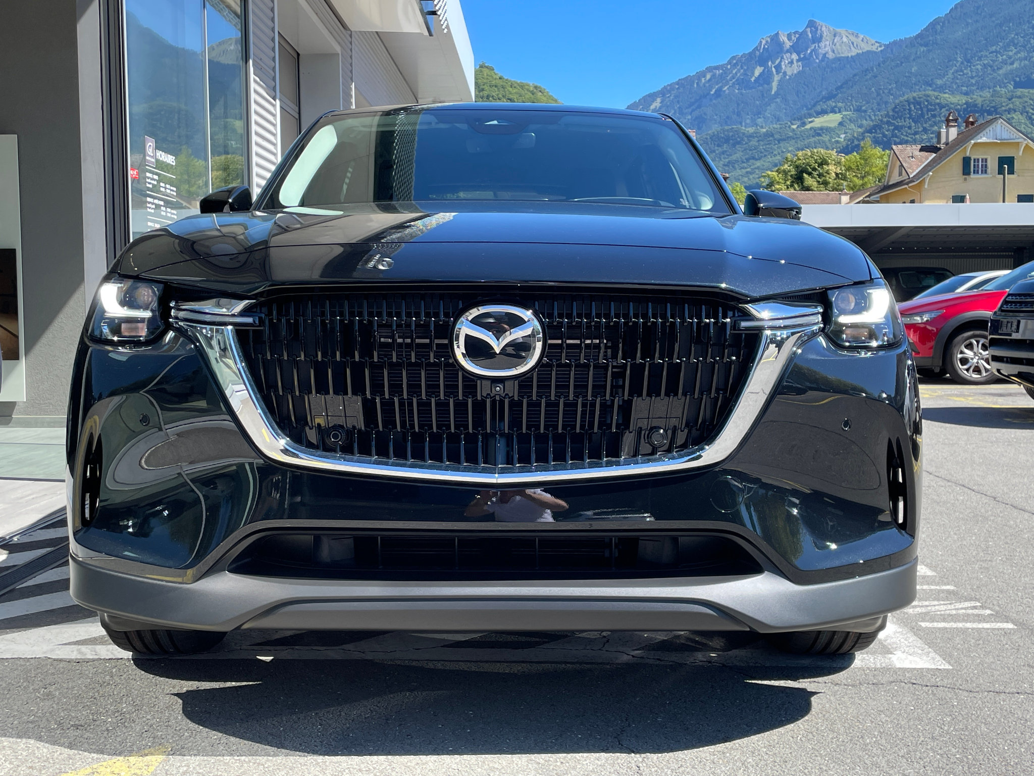 listing desktop thumbnail image 1