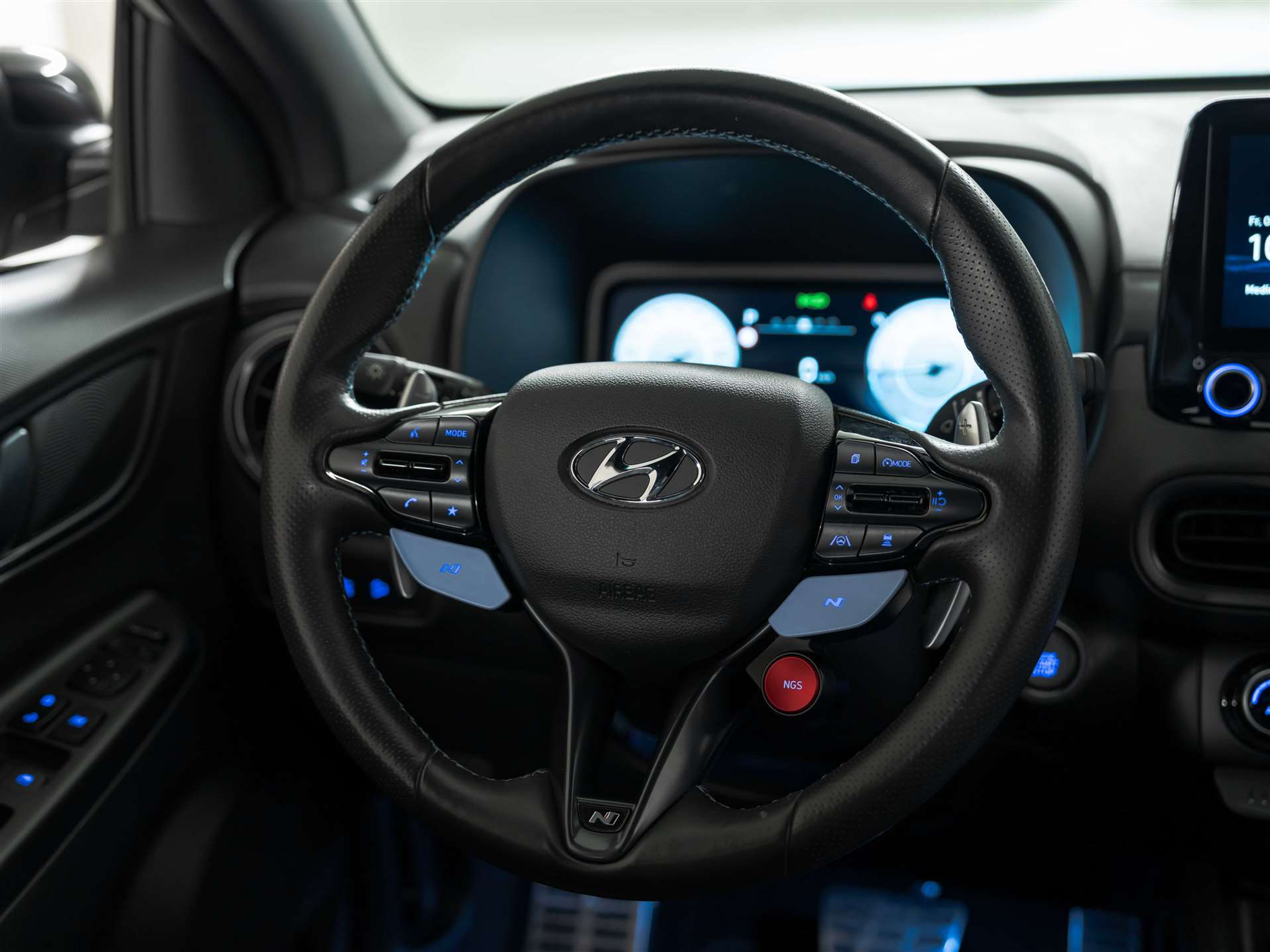 listing desktop thumbnail image 28