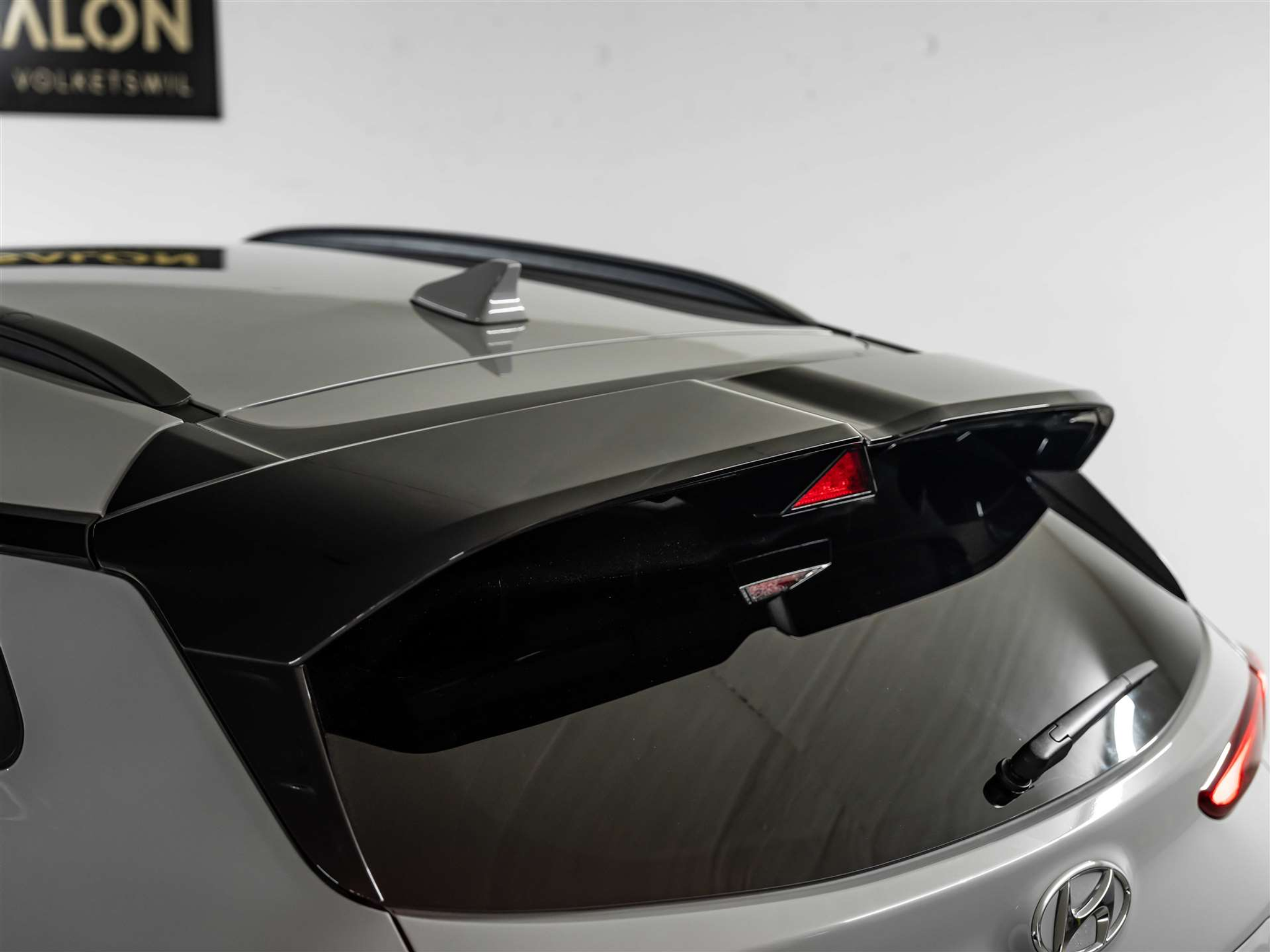 listing desktop thumbnail image 22