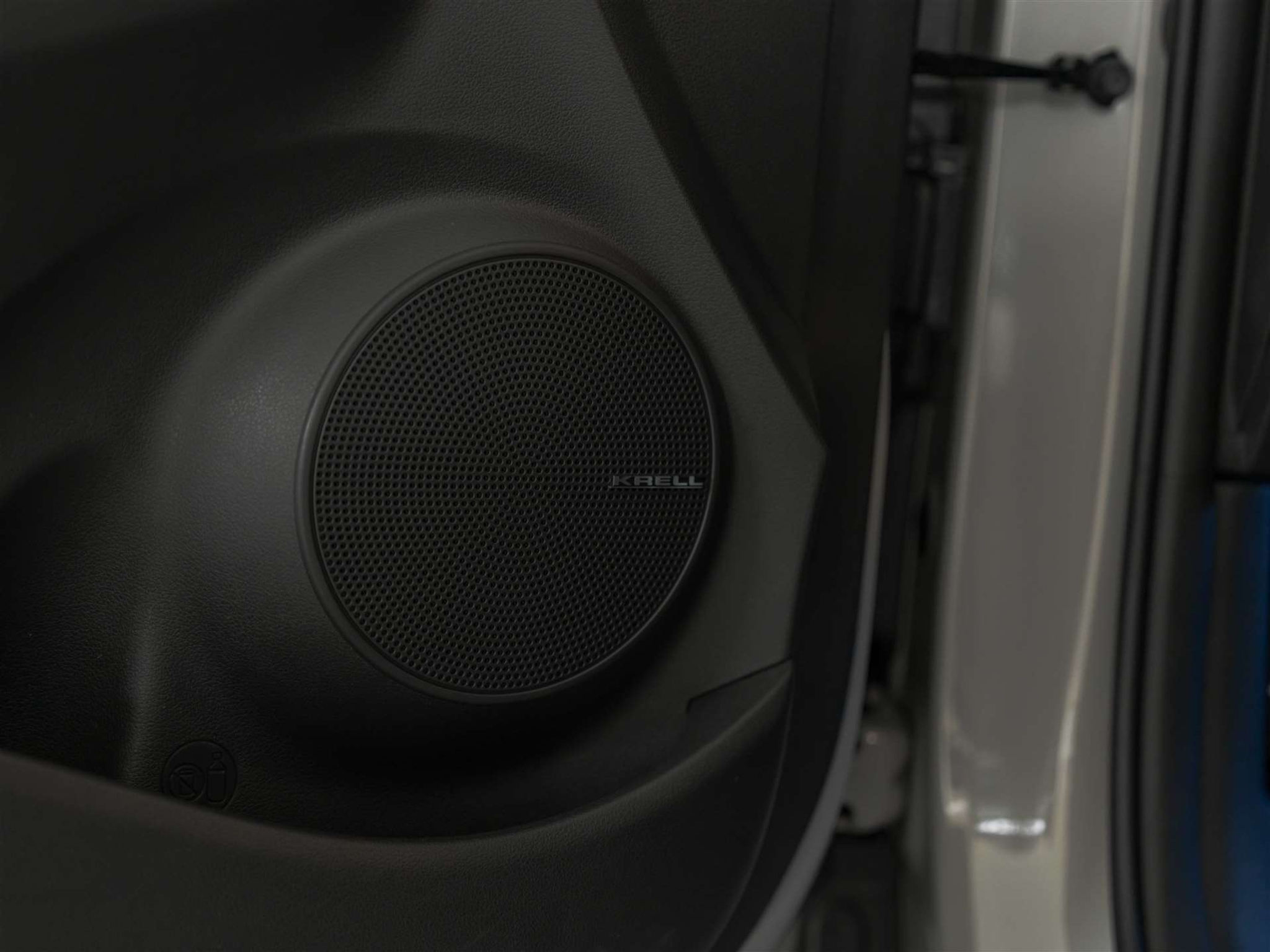 listing desktop thumbnail image 24