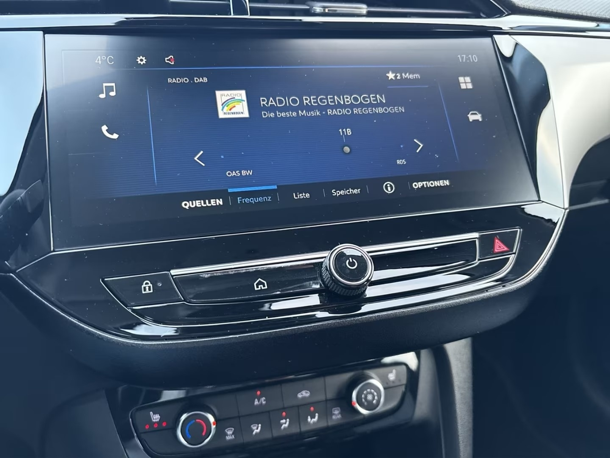 listing desktop thumbnail image 9