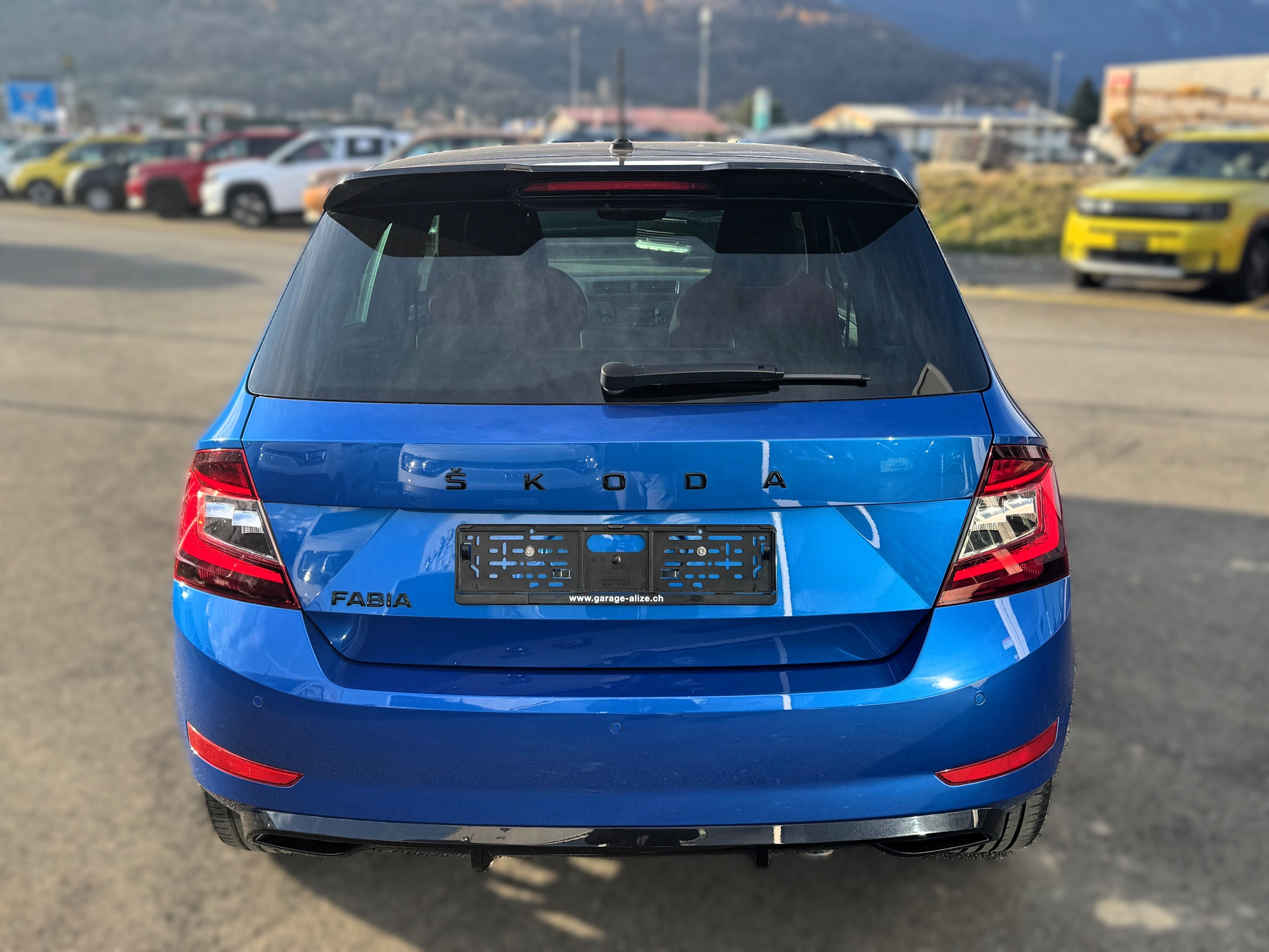 listing desktop thumbnail image 4