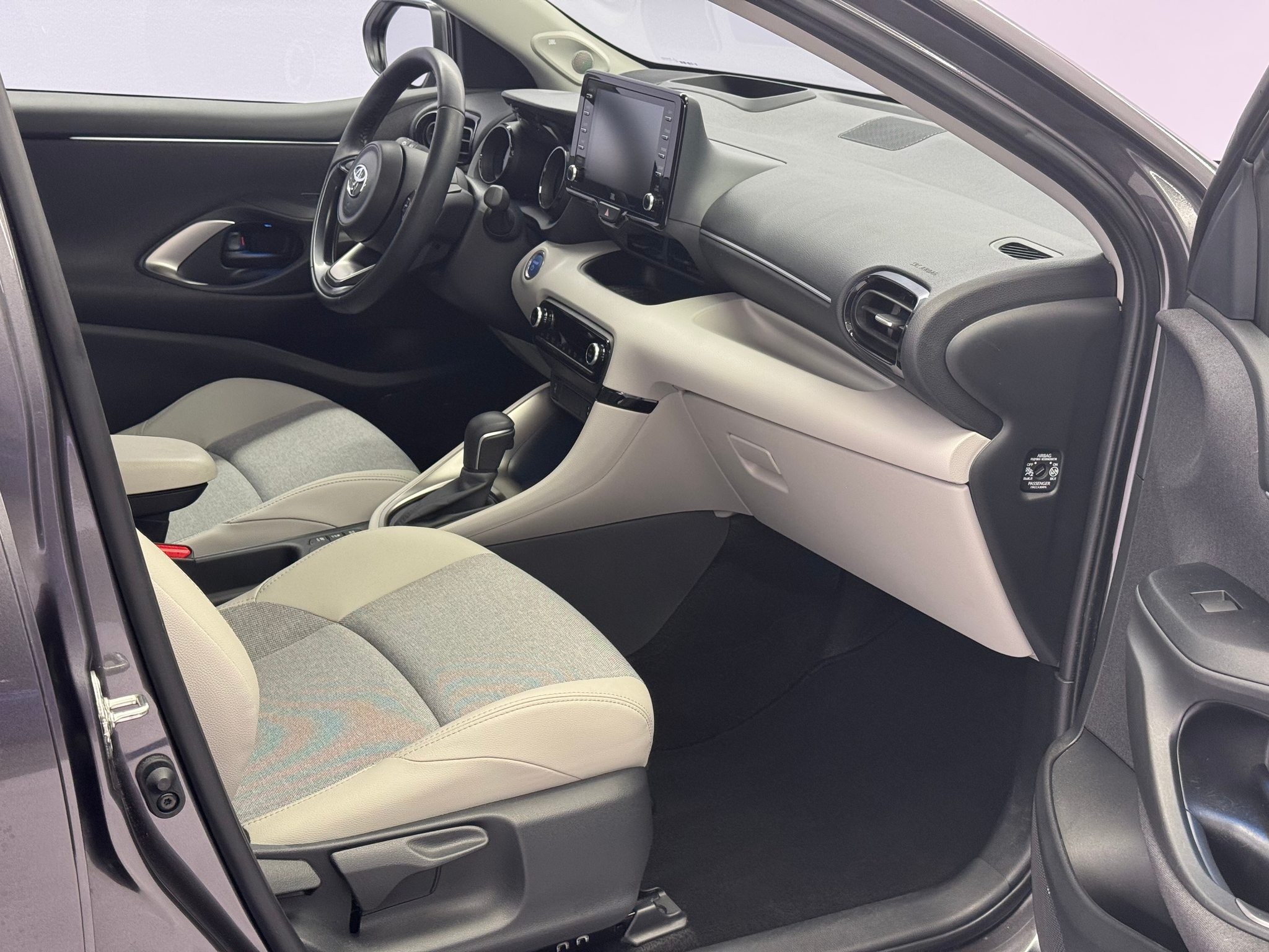 listing desktop thumbnail image 7