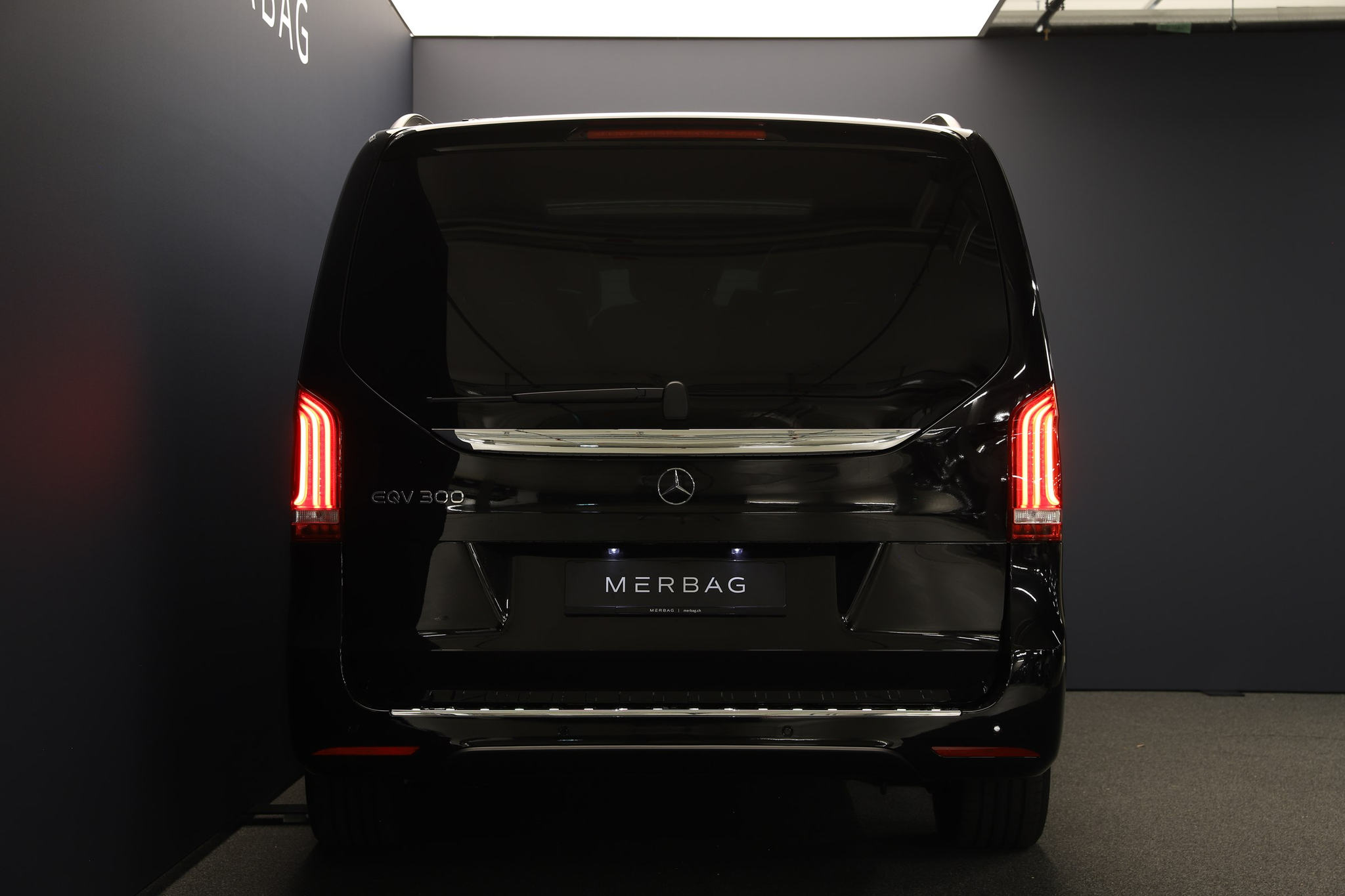 listing desktop thumbnail image 4