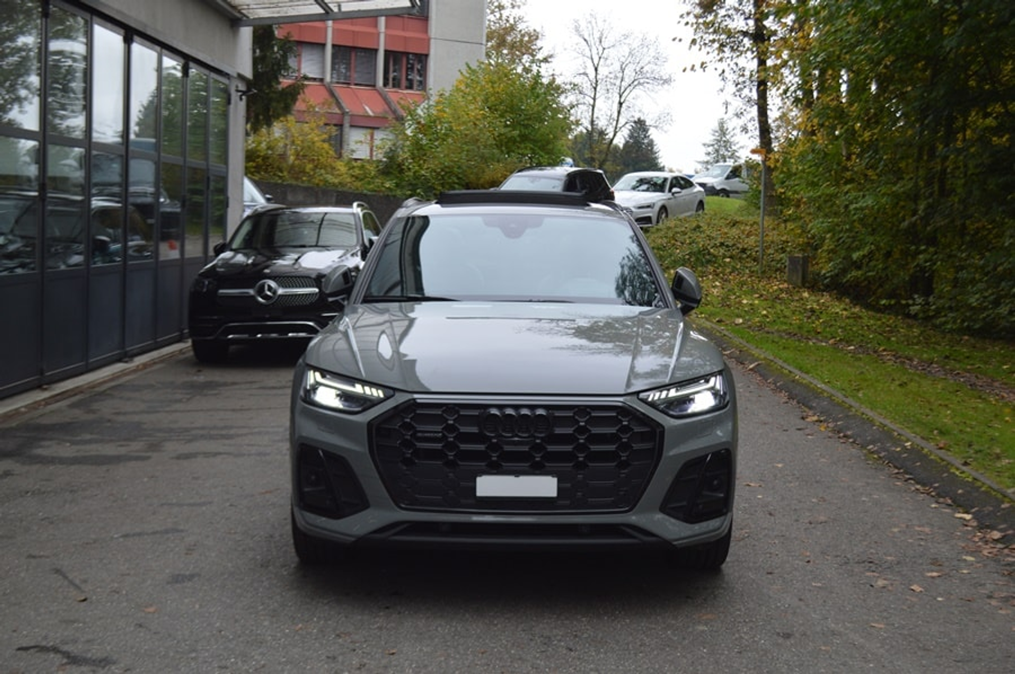 listing desktop thumbnail image 1