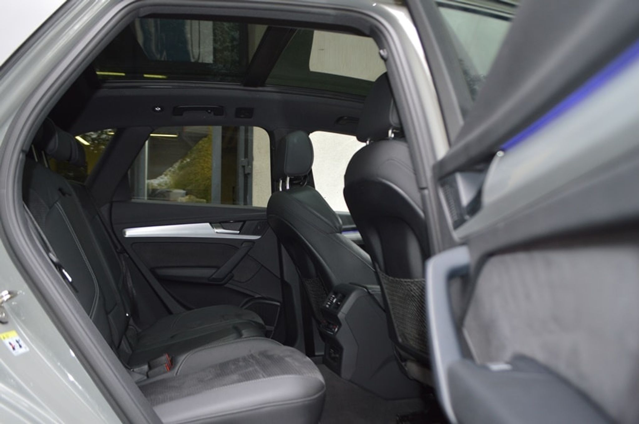 listing desktop thumbnail image 6