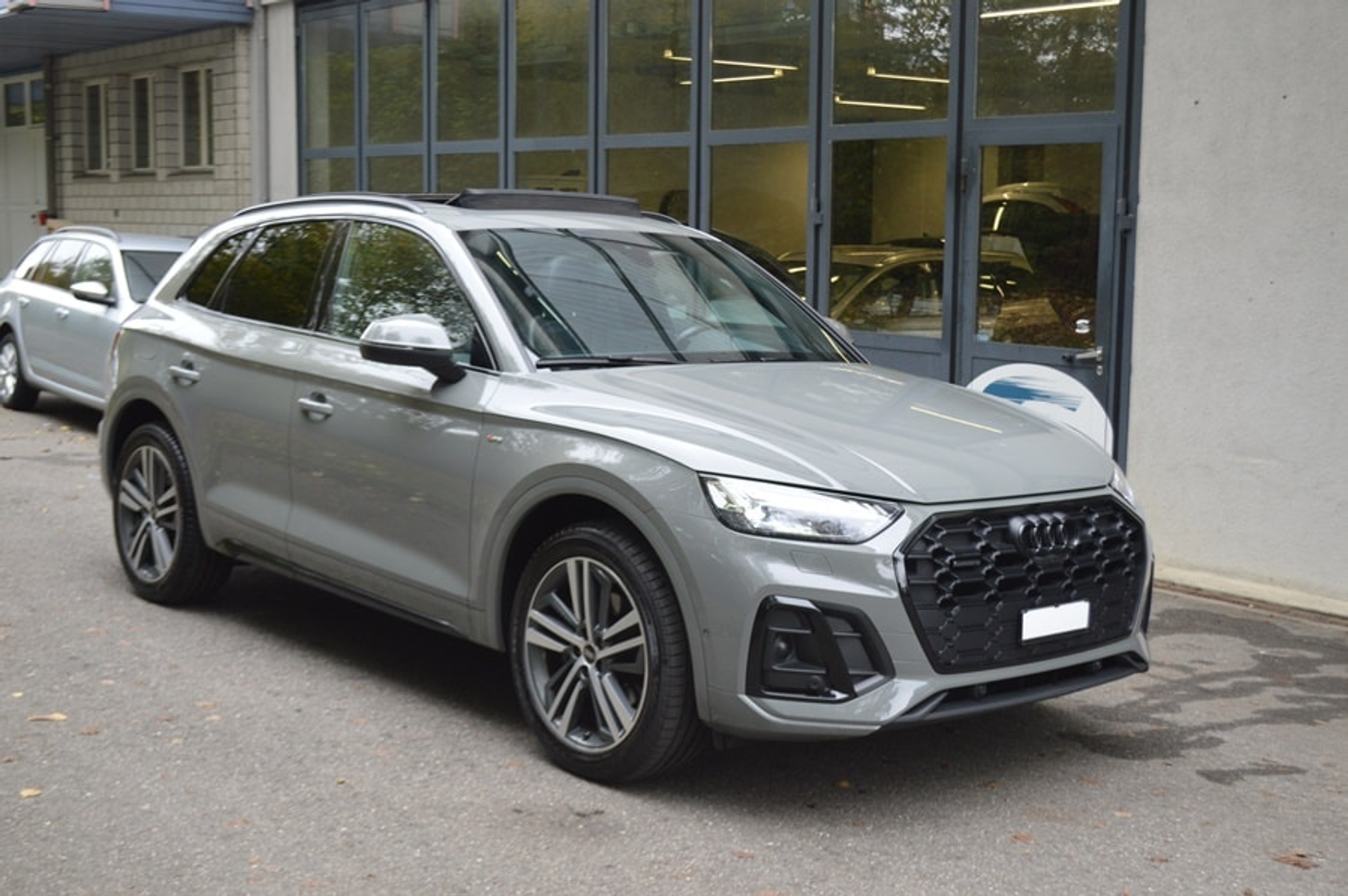 listing desktop thumbnail image 12