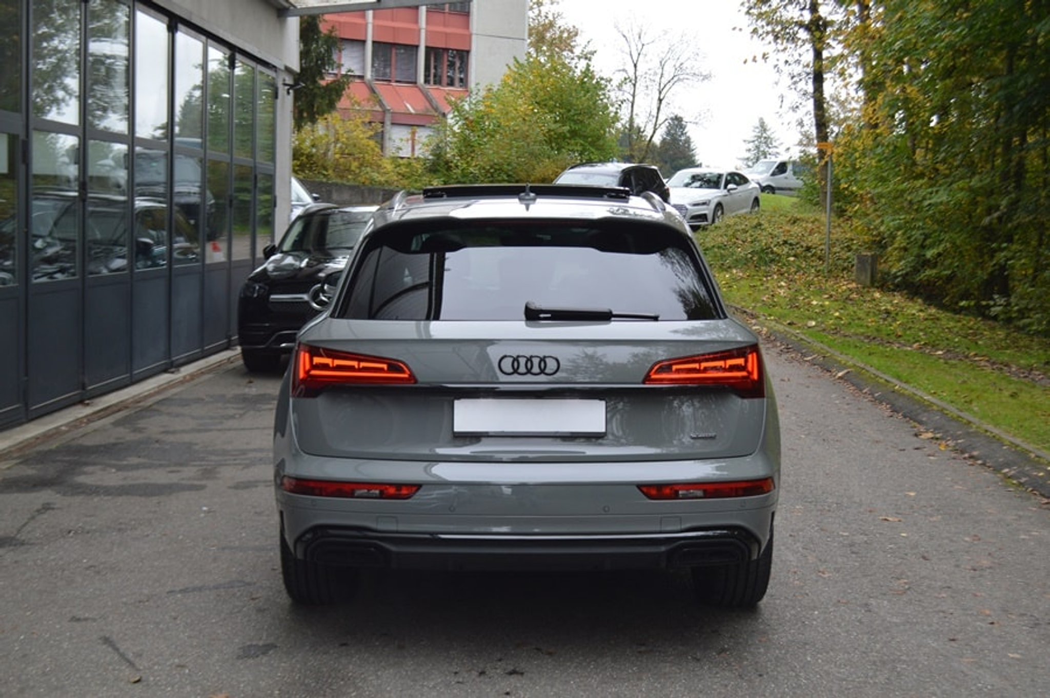 listing desktop thumbnail image 11