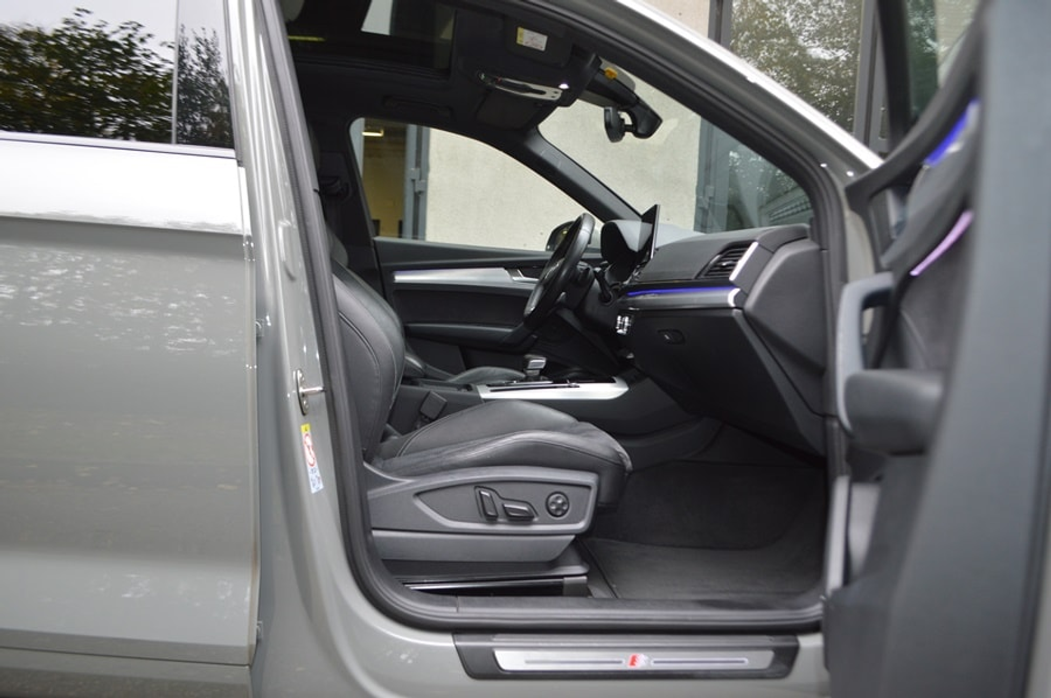 listing desktop thumbnail image 5