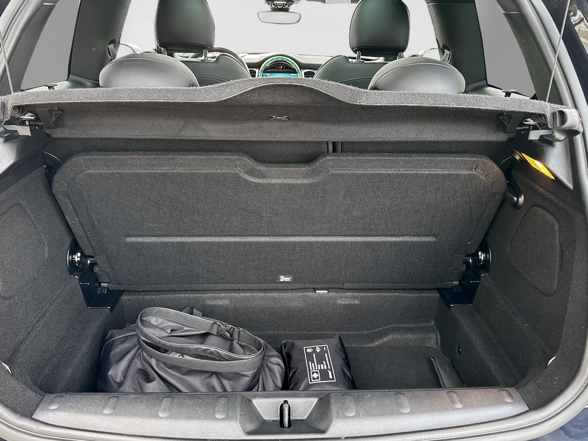 listing desktop thumbnail image 7