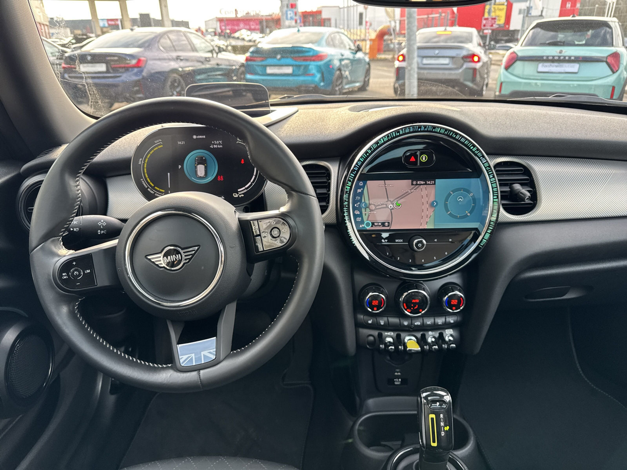 listing desktop thumbnail image 11