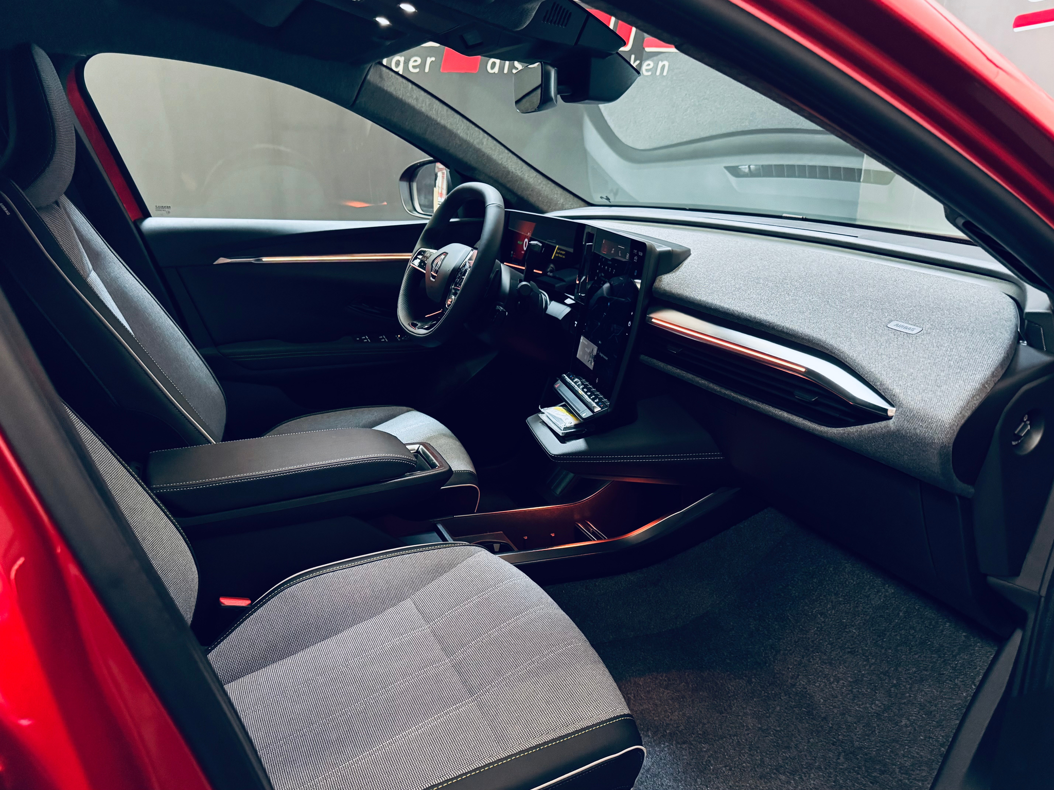 listing desktop thumbnail image 15