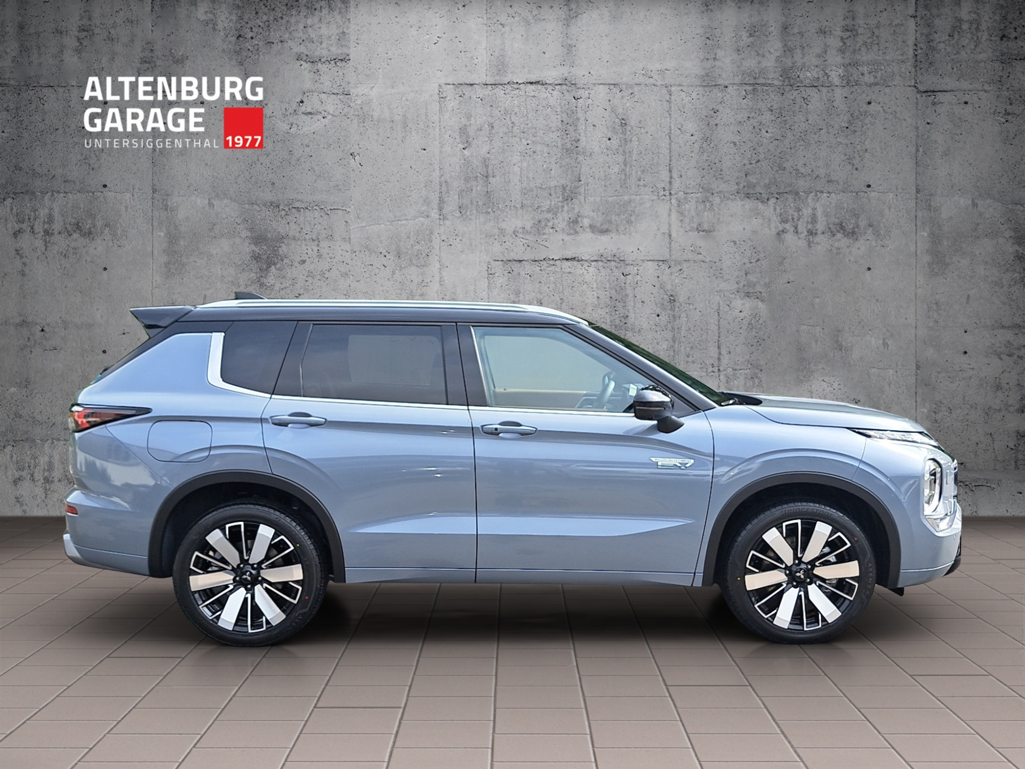 listing desktop thumbnail image 5