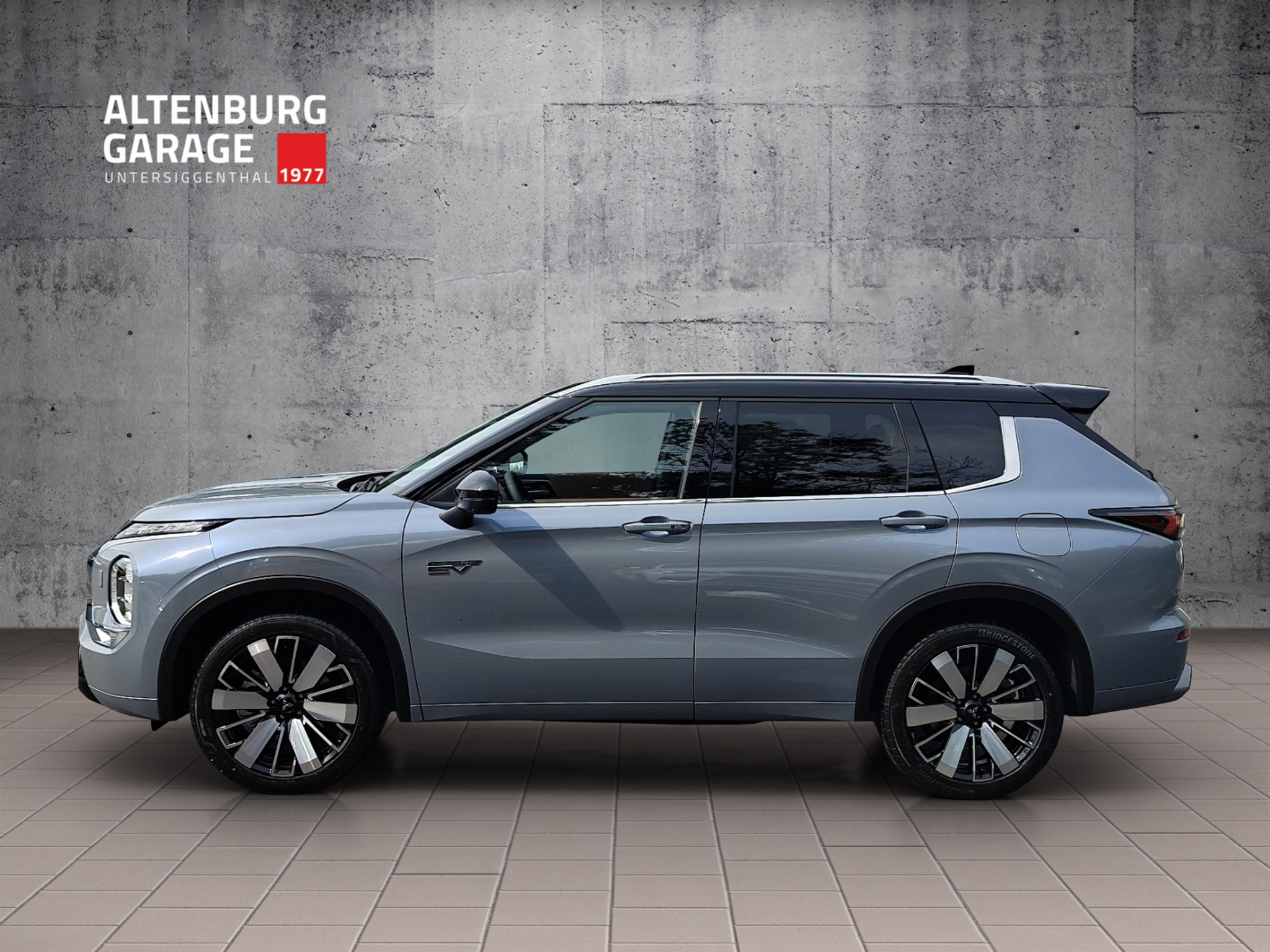 listing desktop thumbnail image 1