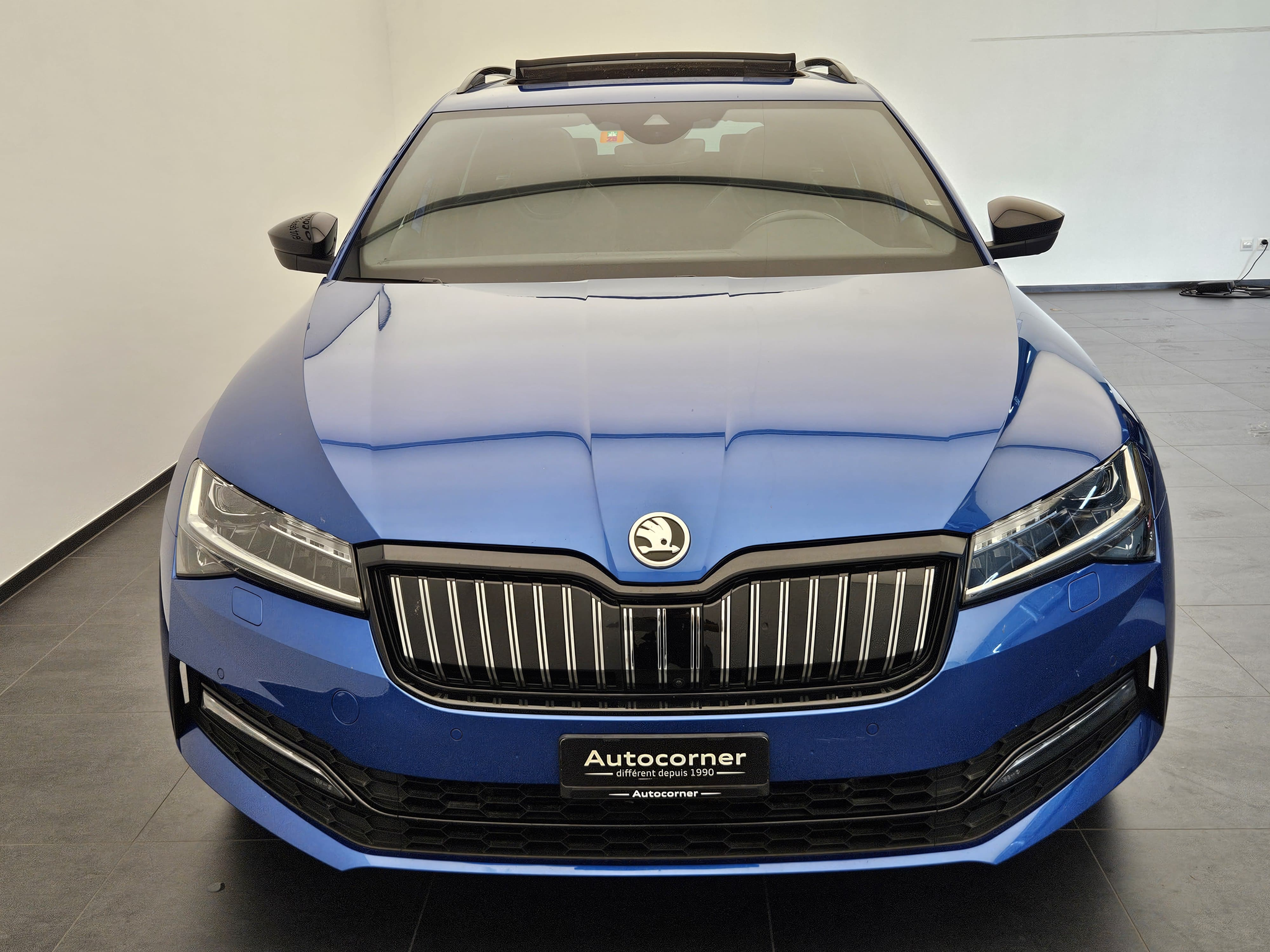 listing desktop thumbnail image 3