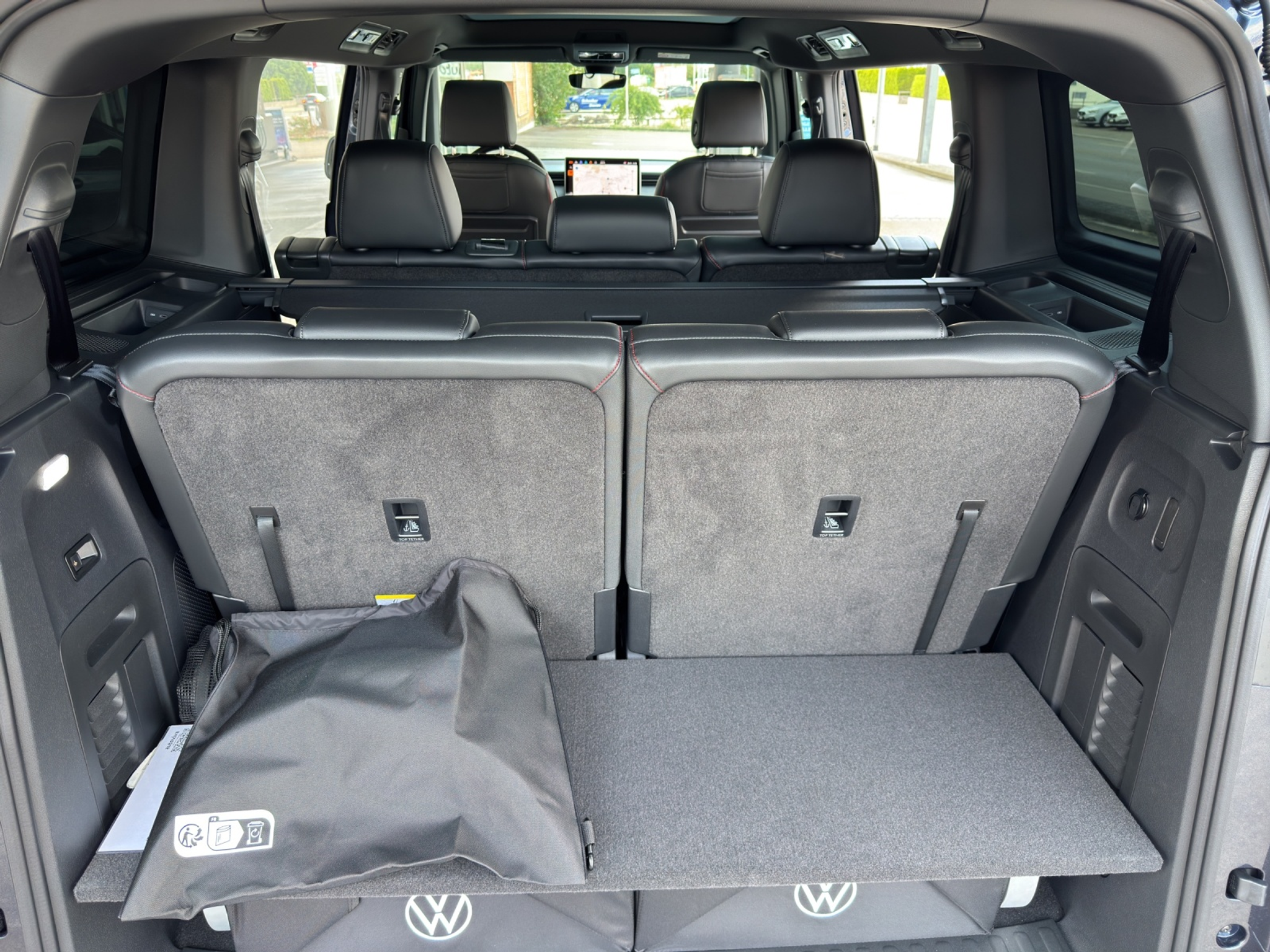 listing desktop thumbnail image 13