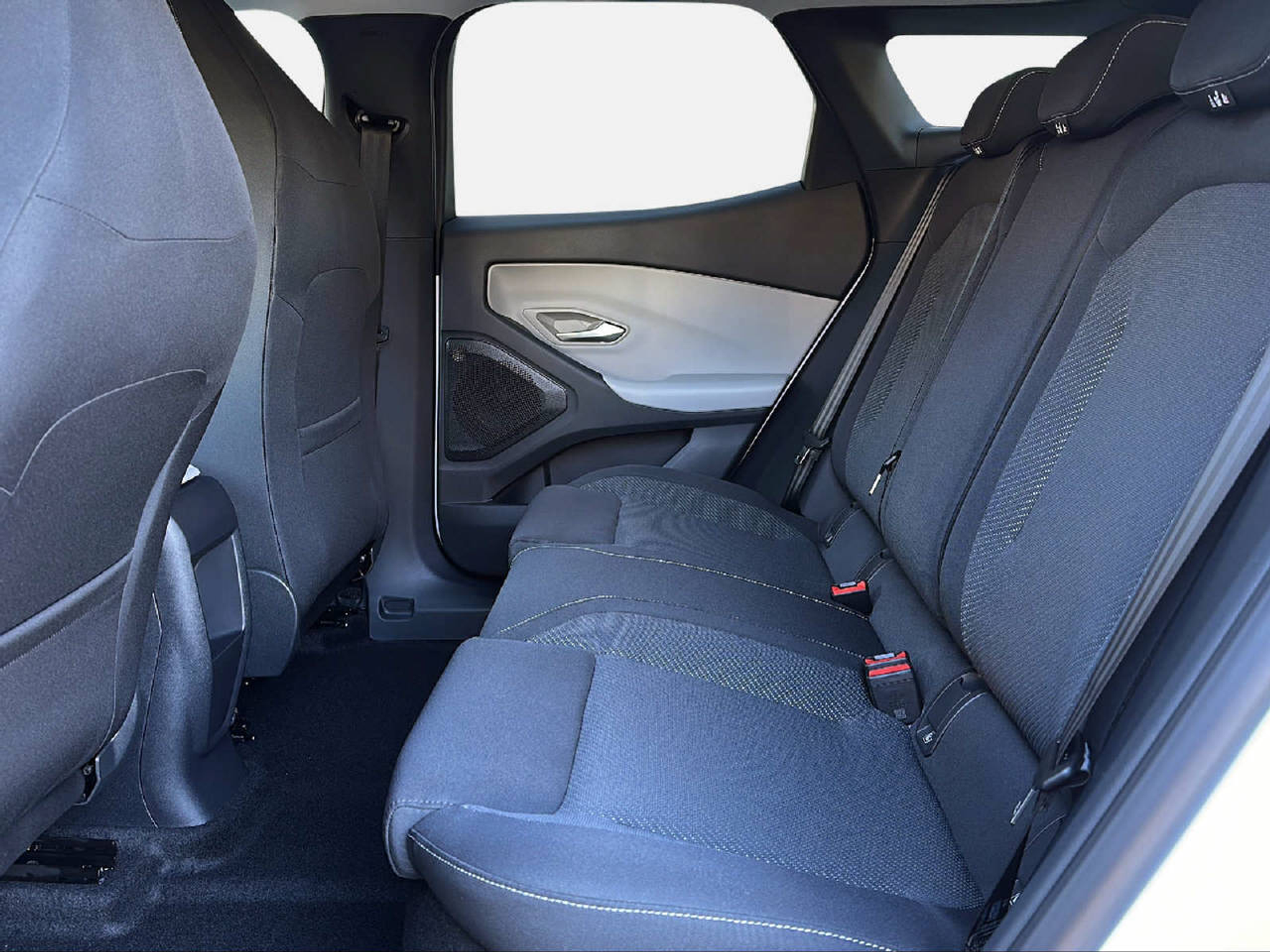 listing desktop thumbnail image 12