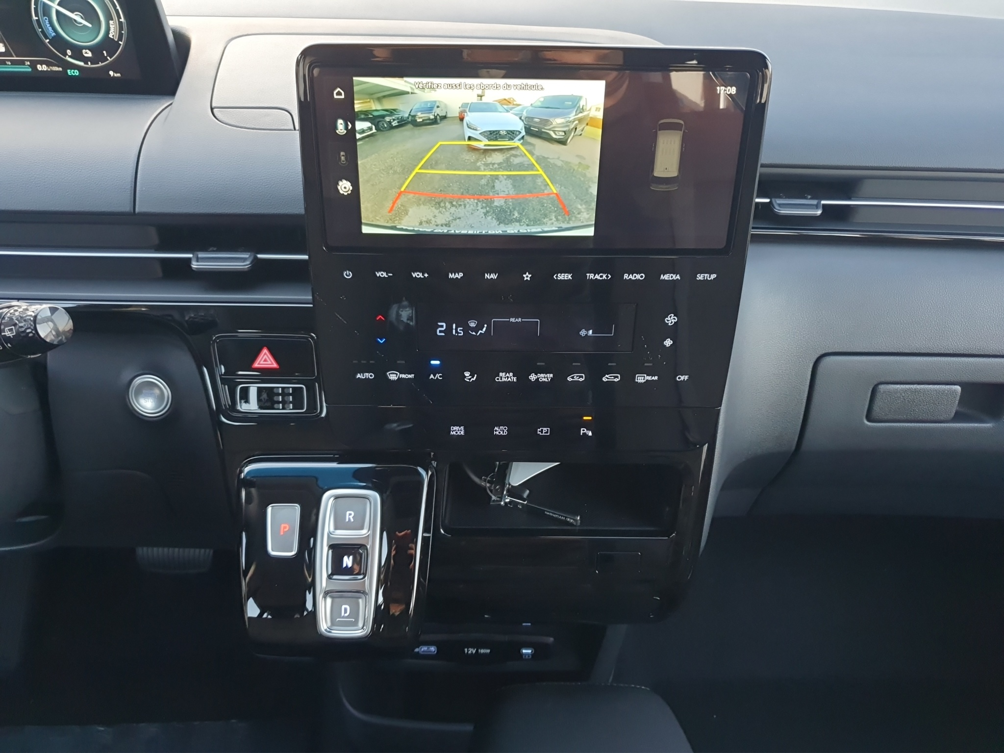 listing desktop thumbnail image 4