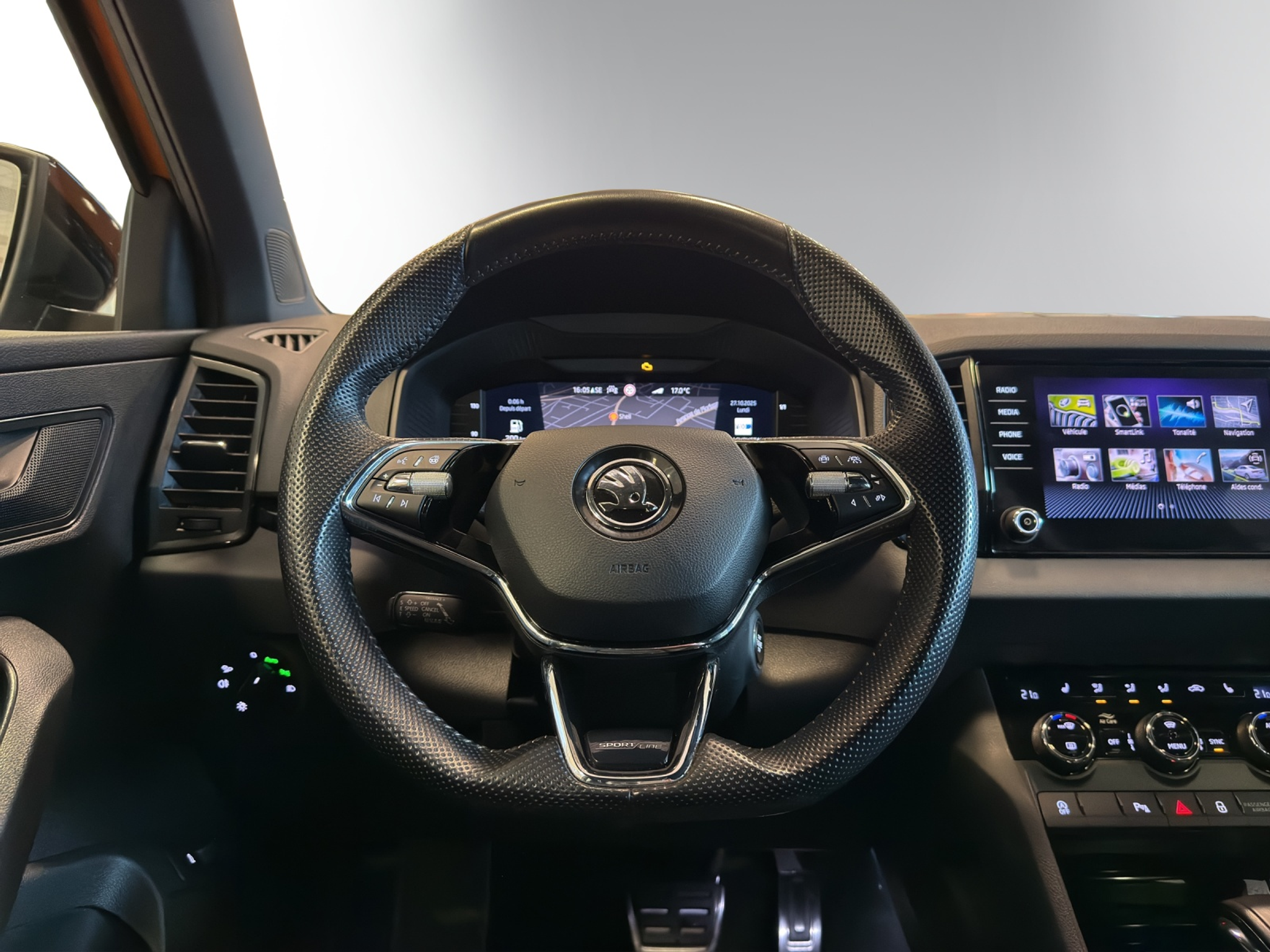 listing desktop thumbnail image 13