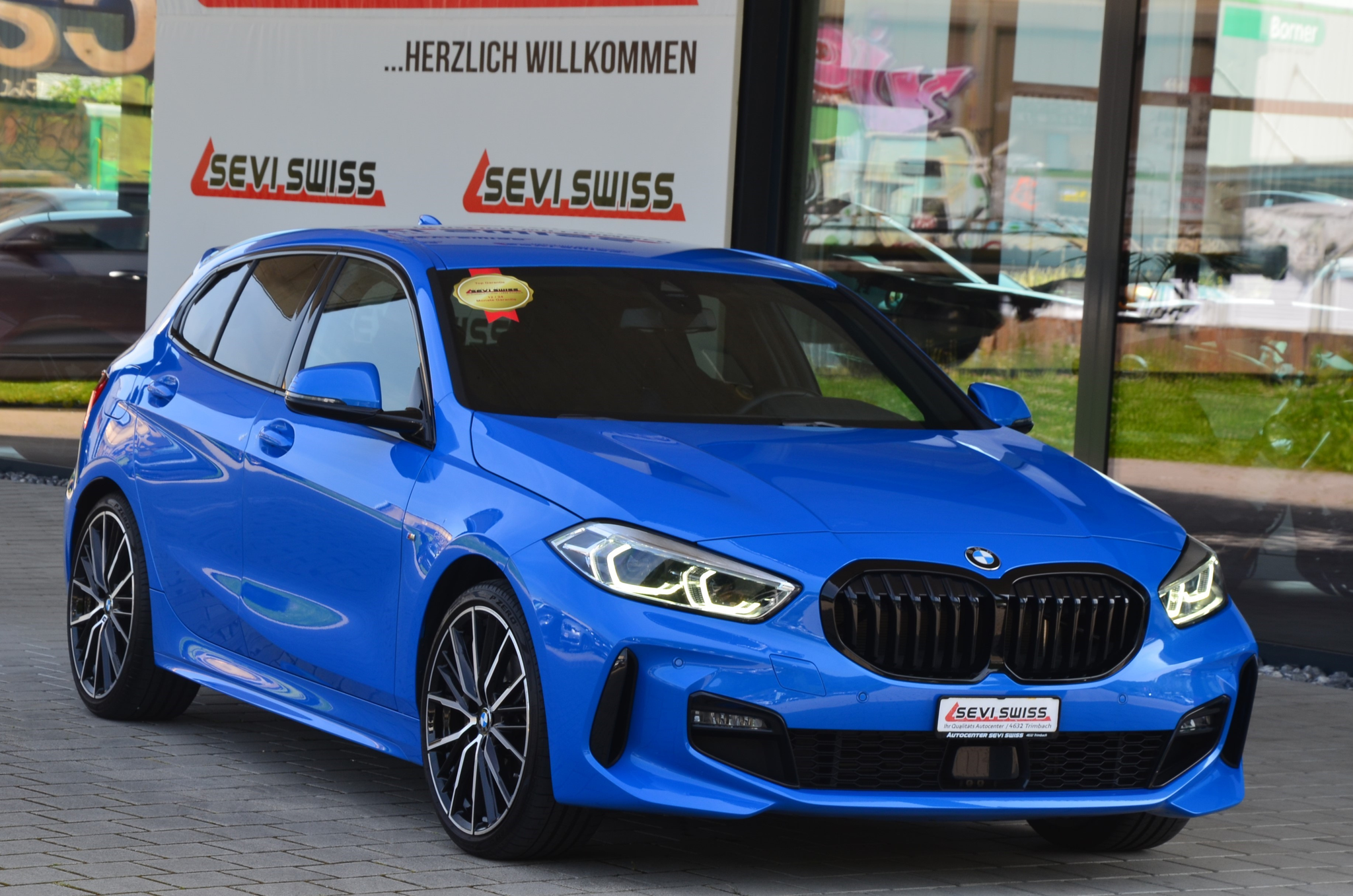 listing desktop thumbnail image 0