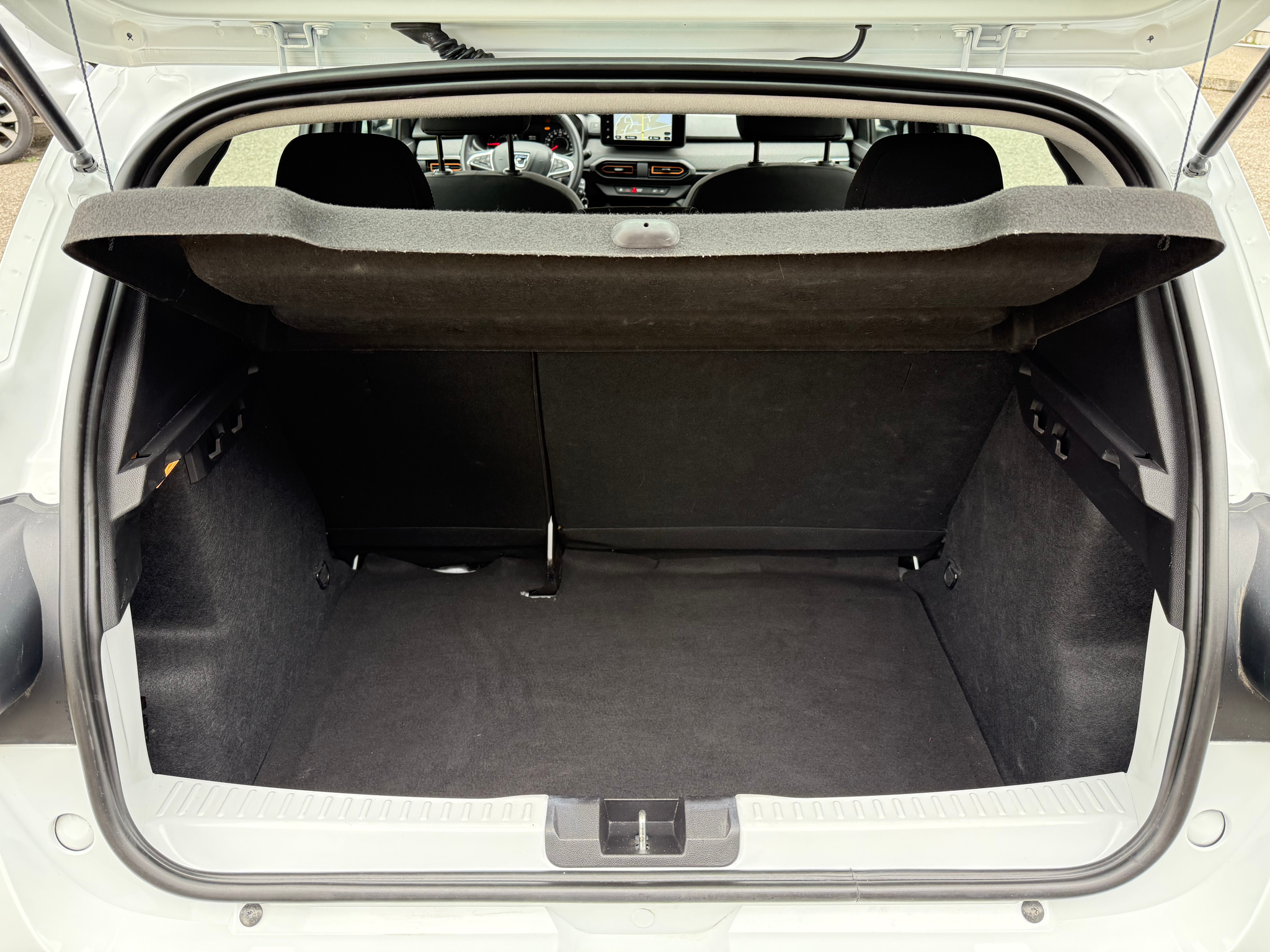 listing desktop thumbnail image 12